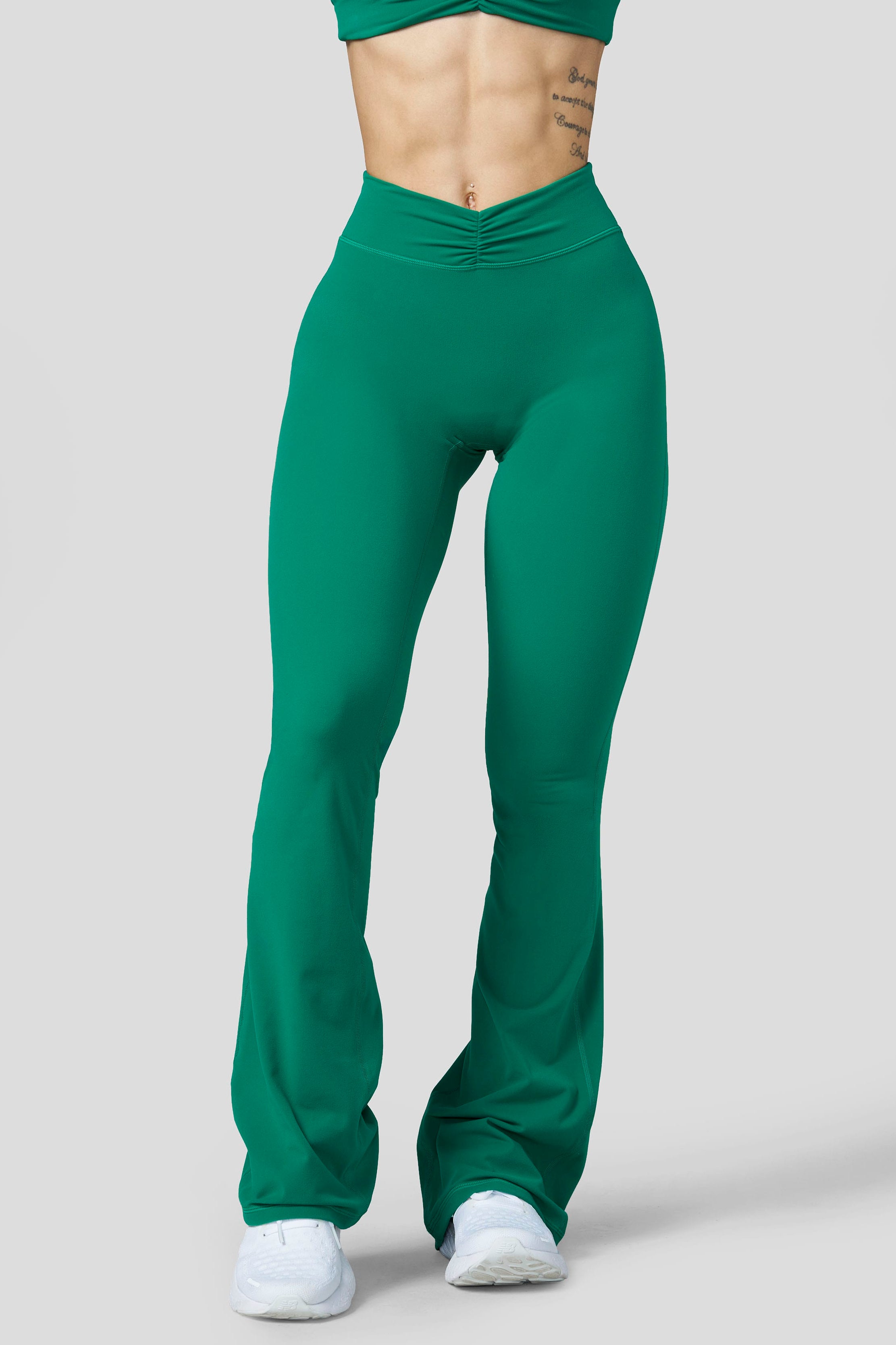 W2229 Buttersoft Scrunch Band Flare Leggings (reg)