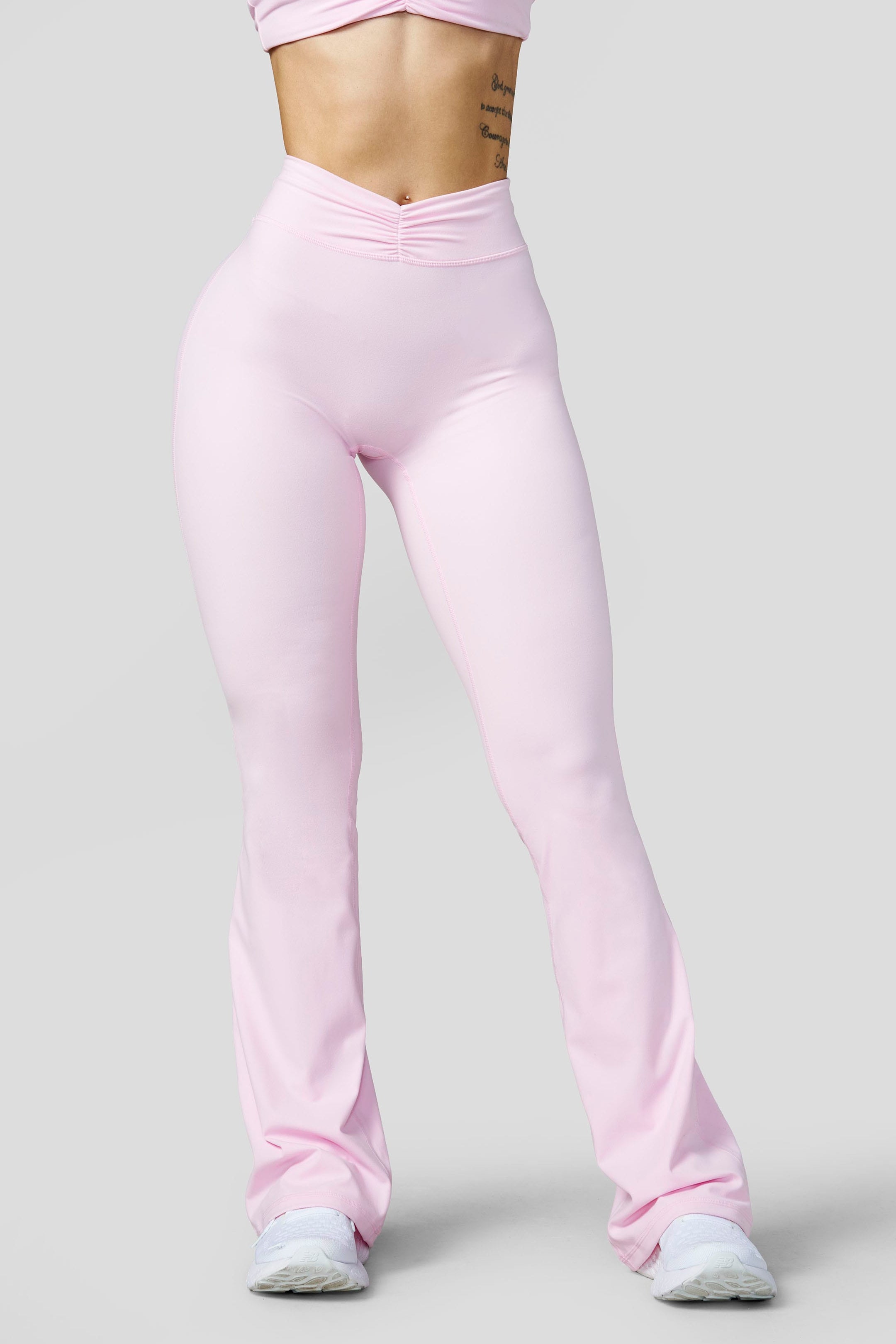 W2229 Buttersoft Scrunch Band Flare Leggings (reg)