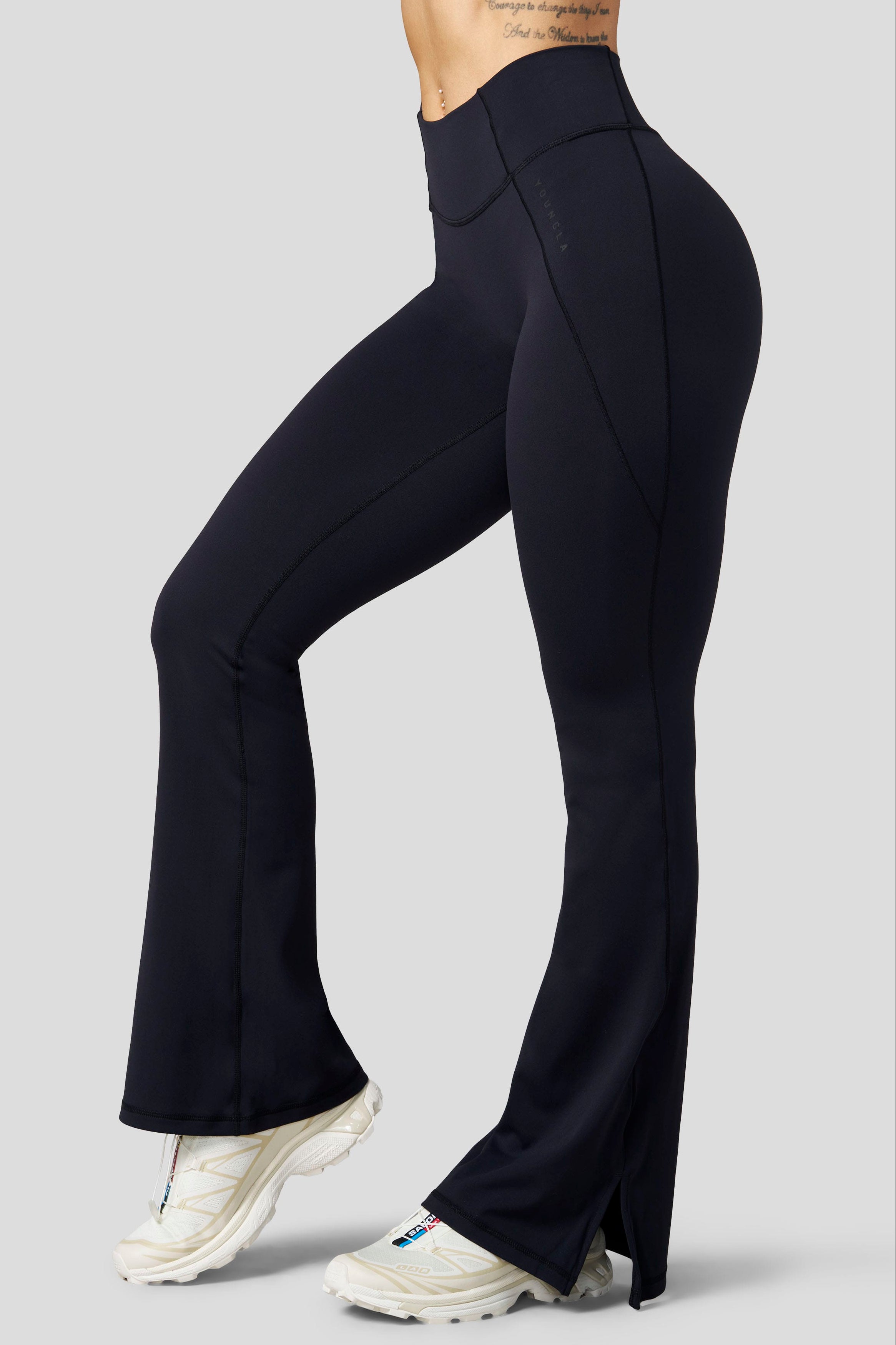 W2085 - Elevate Flare legging (Short)