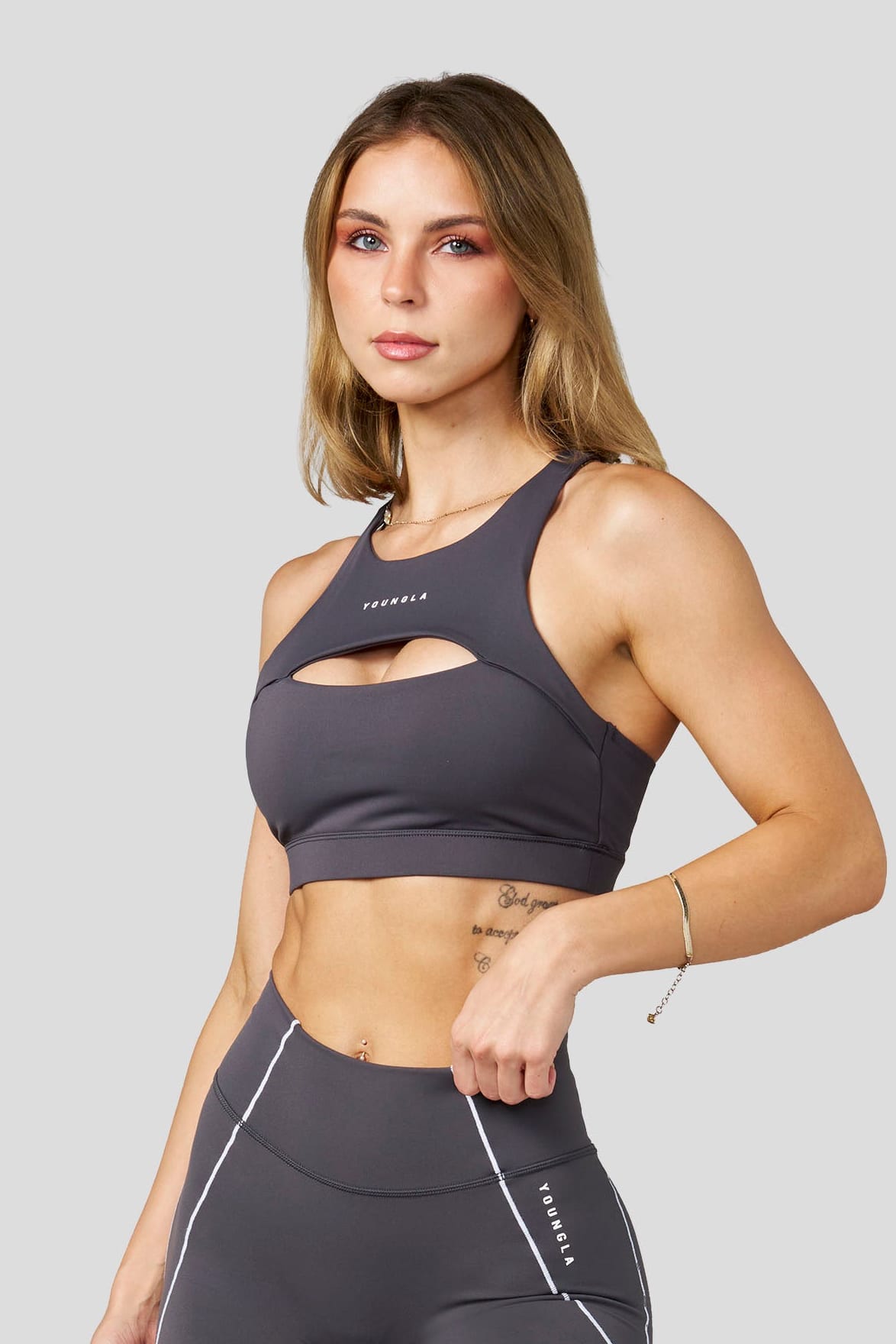 W365 - Elevate cut-out bra