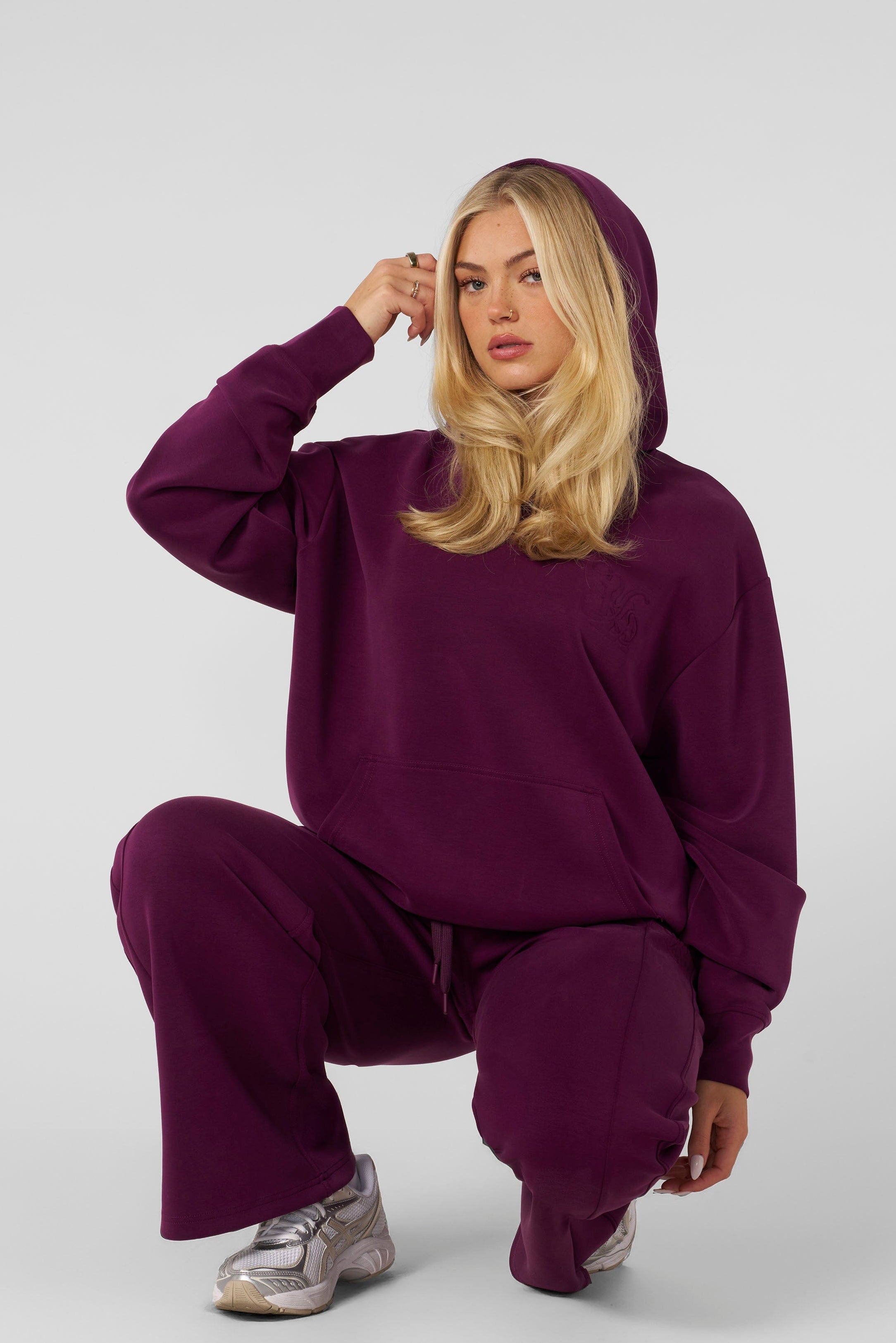 W568 - Cloud Hoodie - Soft, stretchy hoodie – lightweight, breathable, slightly oversized for year-round comfort and effortless style in Purple.