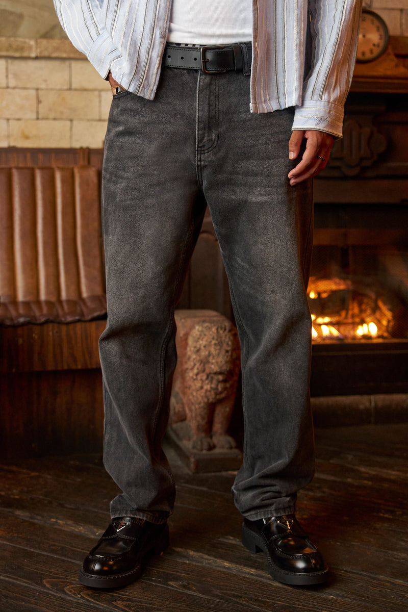 6038 - Perfect Straight Cut Jeans