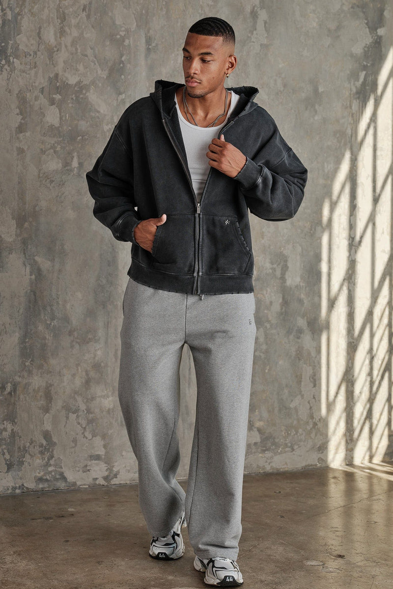 2067 - Elevated Essentials - Baggy Sweats - Baggy sweats in heavyweight cotton with relaxed silhouette, structured drape, soft feel, and subtle 'Elevated' detailing in colour Heather Grey.