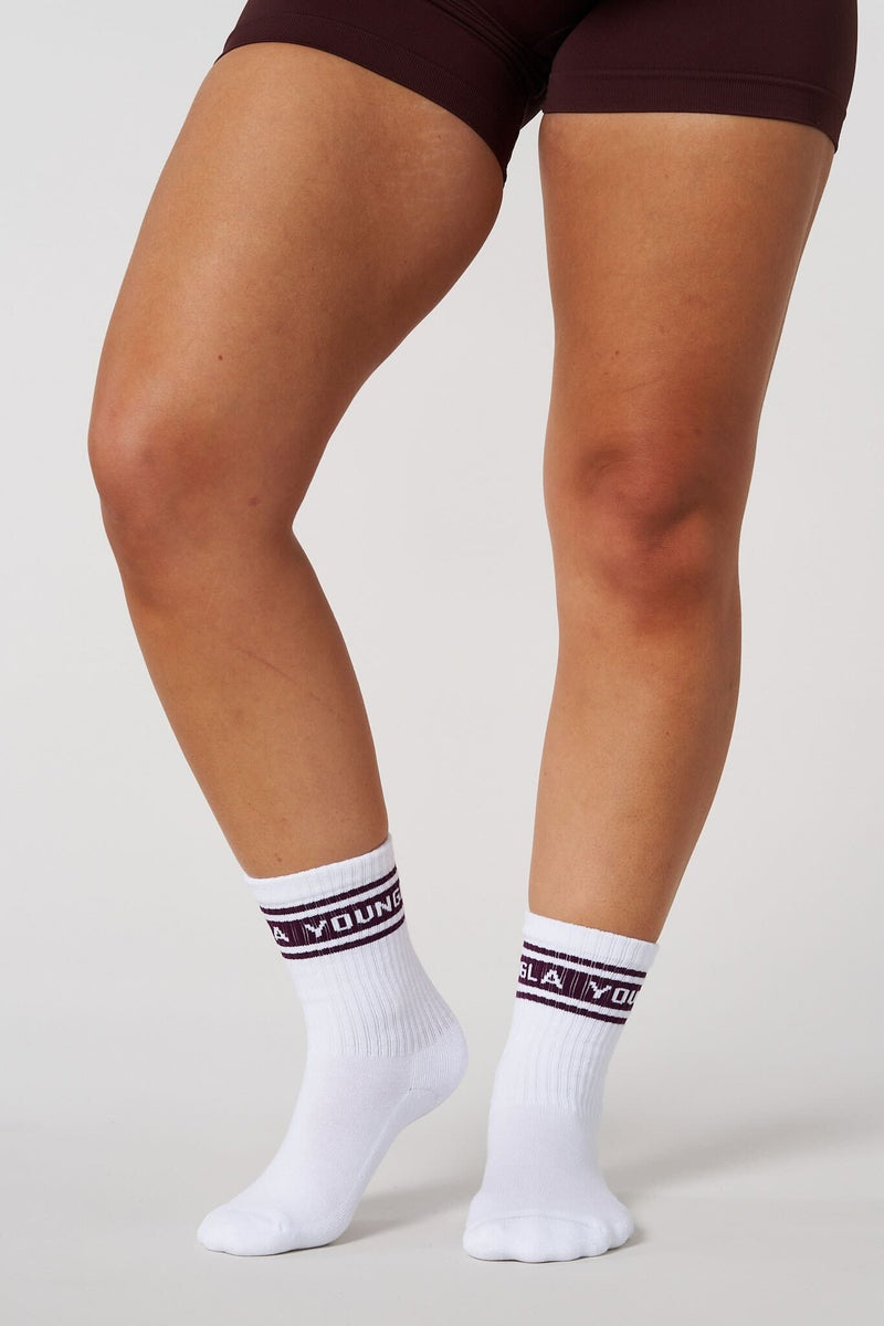 W638 - Elevate crew socks - Soft and supportive crew socks with compressive fit and classic crew height, designed for all-day comfort and secure wear in colour Purple.