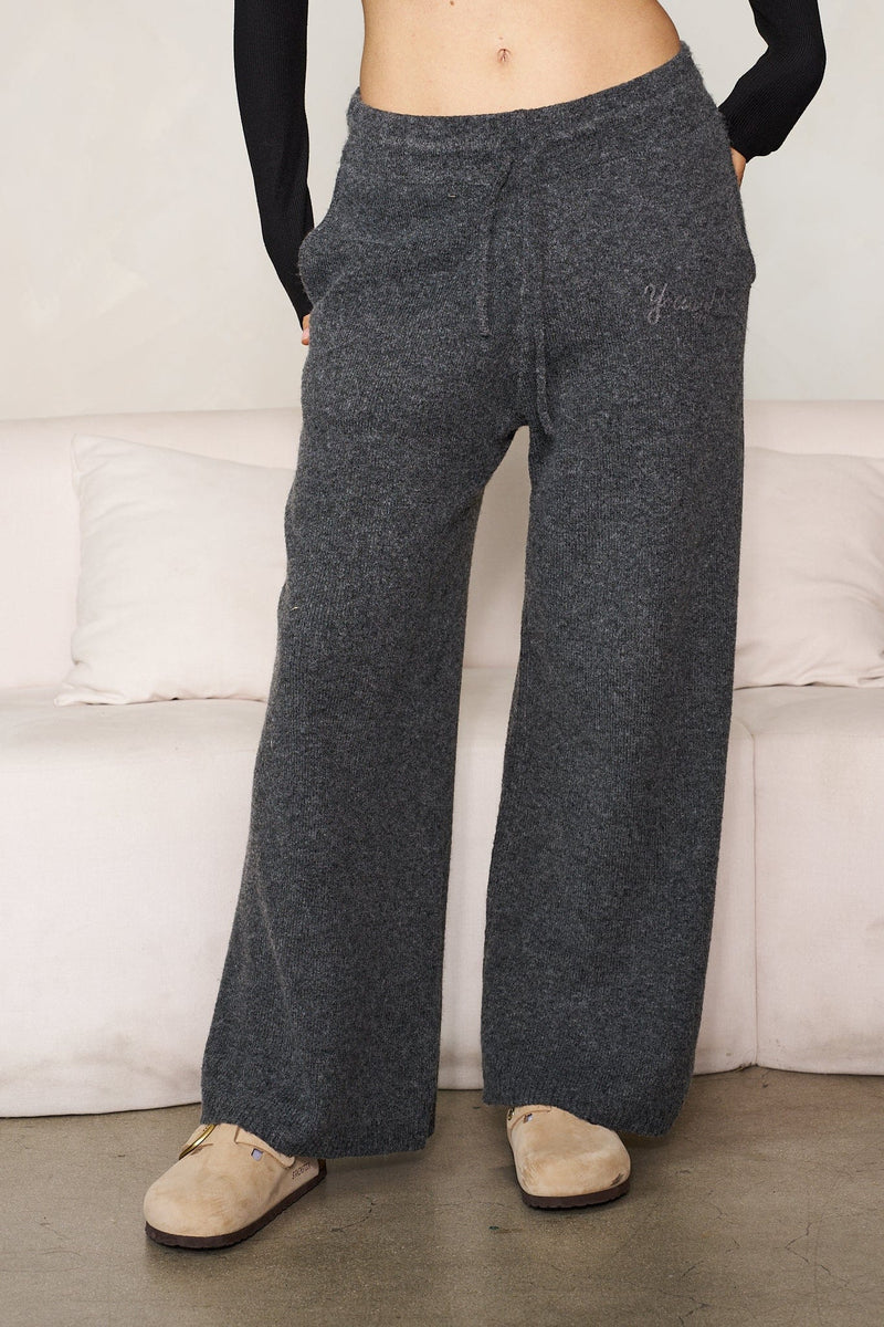 W2207 - Cozy Sweater Pant