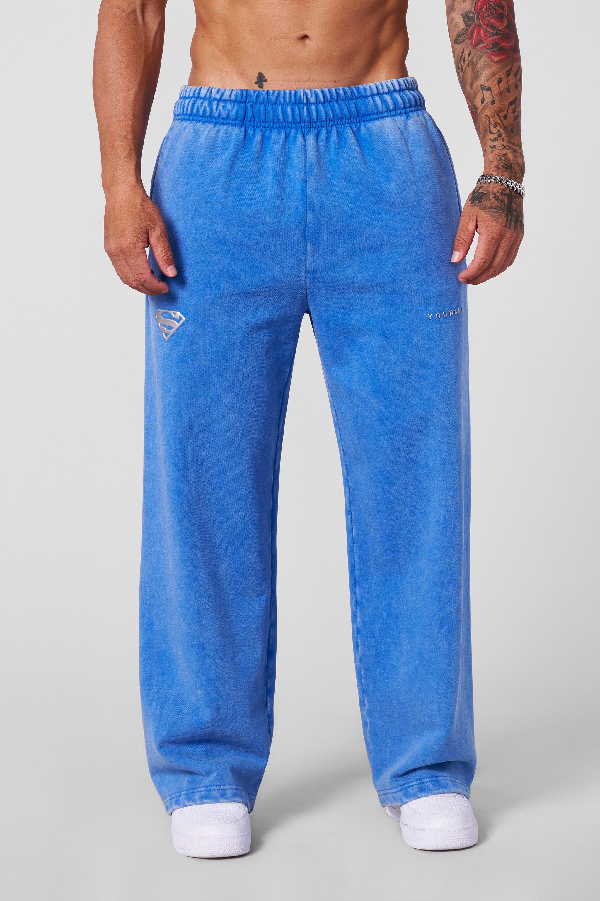 2032 - Superman Sweats