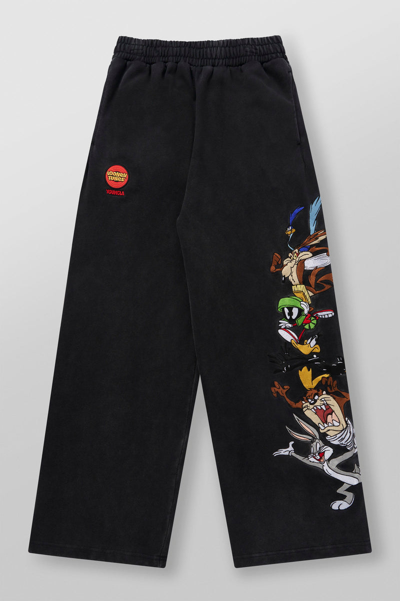 2183 - Looney Tunes Squad Sweats - July 7th