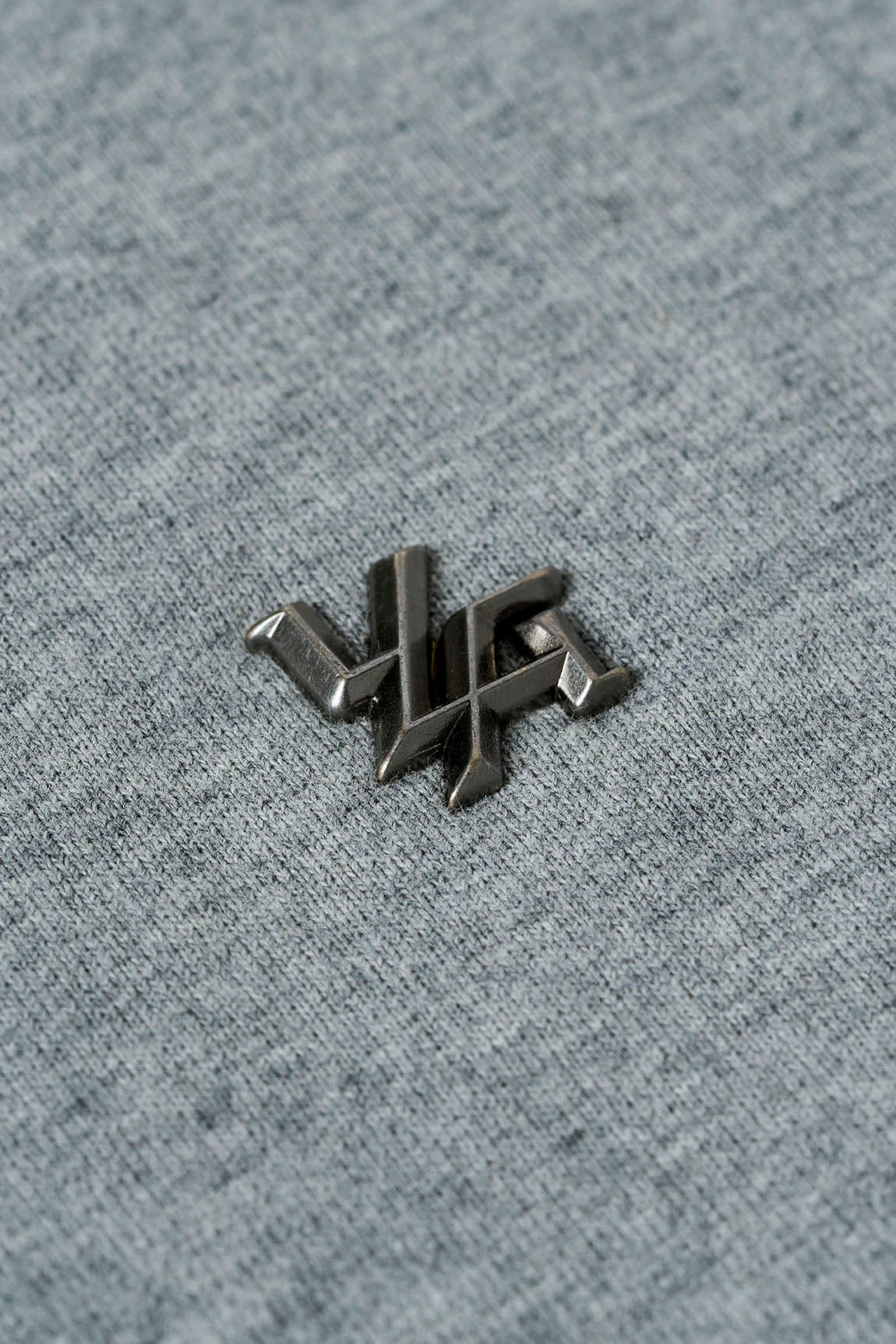 5095 - Elevated Essentials - Crewneck - Heavyweight cotton crewneck with a relaxed fit and ribbed cuffs. Soft interior and minimal 'Elevated' branding for a comfortable, premium everyday essential.