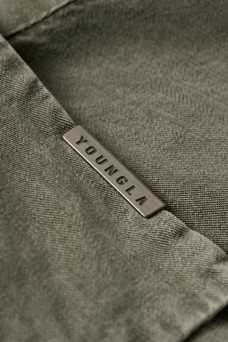 8053 - Flowy Button-ups