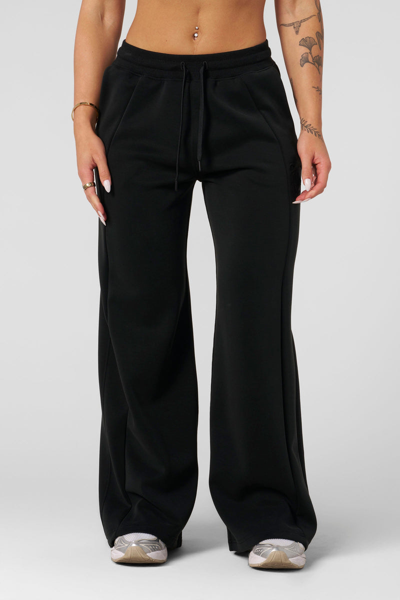 W287 - Cloud Joggers - Cloud Jogger – soft, stretchy fabric, lightweight, breathable, slightly oversized for all-season comfort and style in Black.