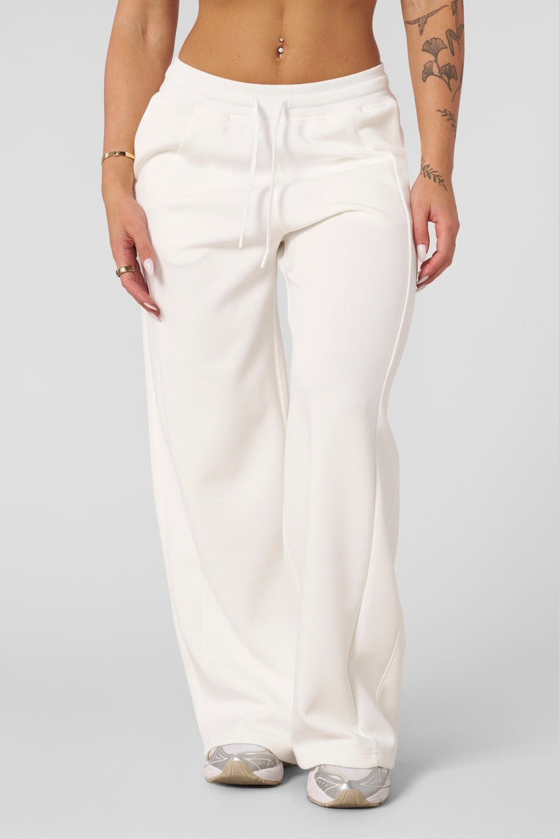 W287 - Cloud Joggers - Cloud Jogger – soft, stretchy fabric, lightweight, breathable, slightly oversized for all-season comfort and style in White.