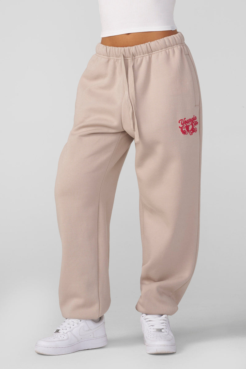 W271 Soft Serve Joggers- Super soft, fluffy fleece joggers with a playful puff print and oversized fit, perfect for cozy, laid-back days or pairing with the matching W566 Puff Print Hoodie in Mushroom