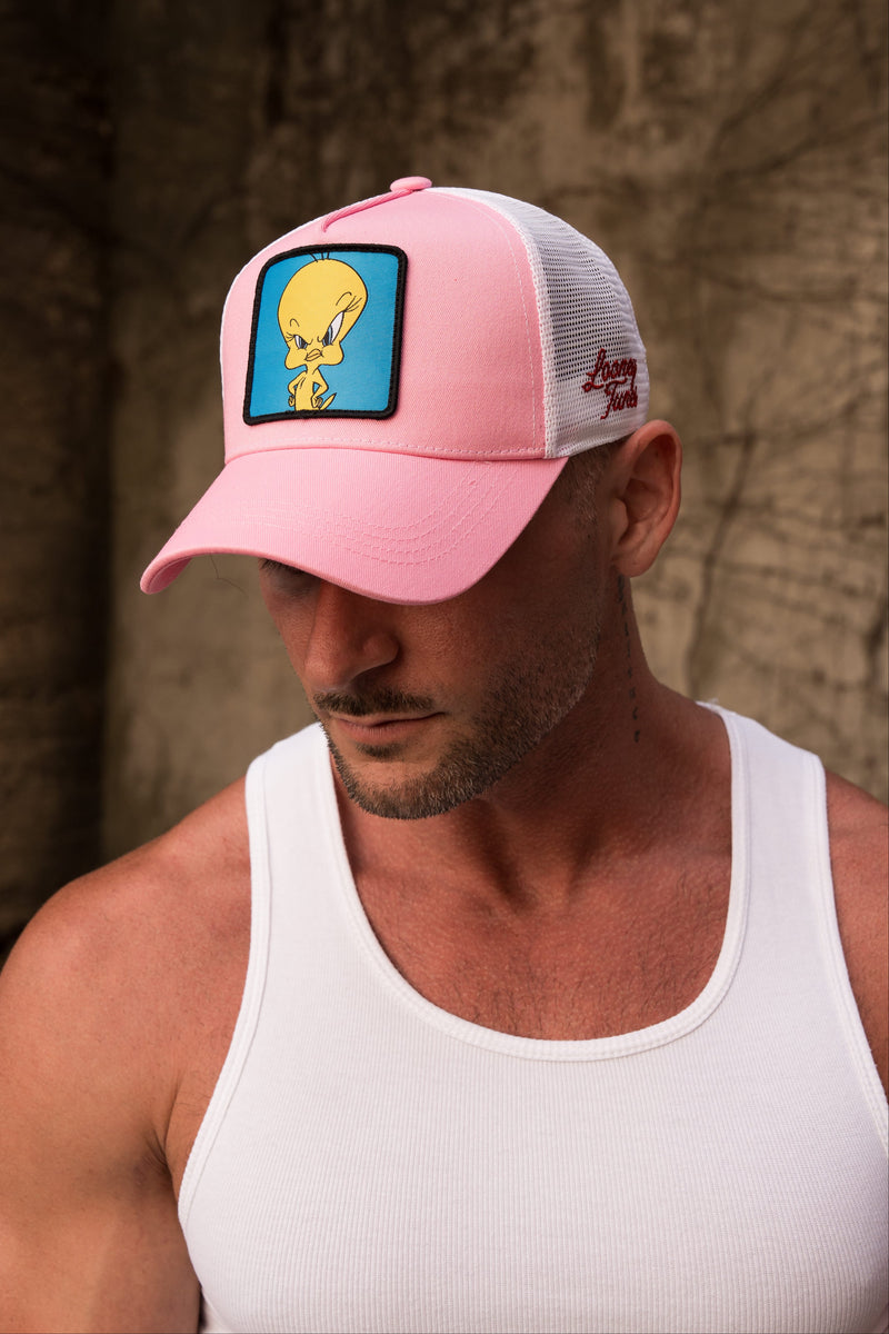 9135 - Looney Tunes Patch Trucker Hats - July 7th