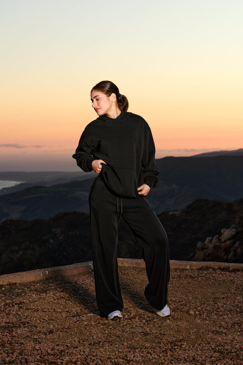 W568 - Cloud Hoodie - Soft, stretchy hoodie – lightweight, breathable, slightly oversized for year-round comfort and effortless style in Black.