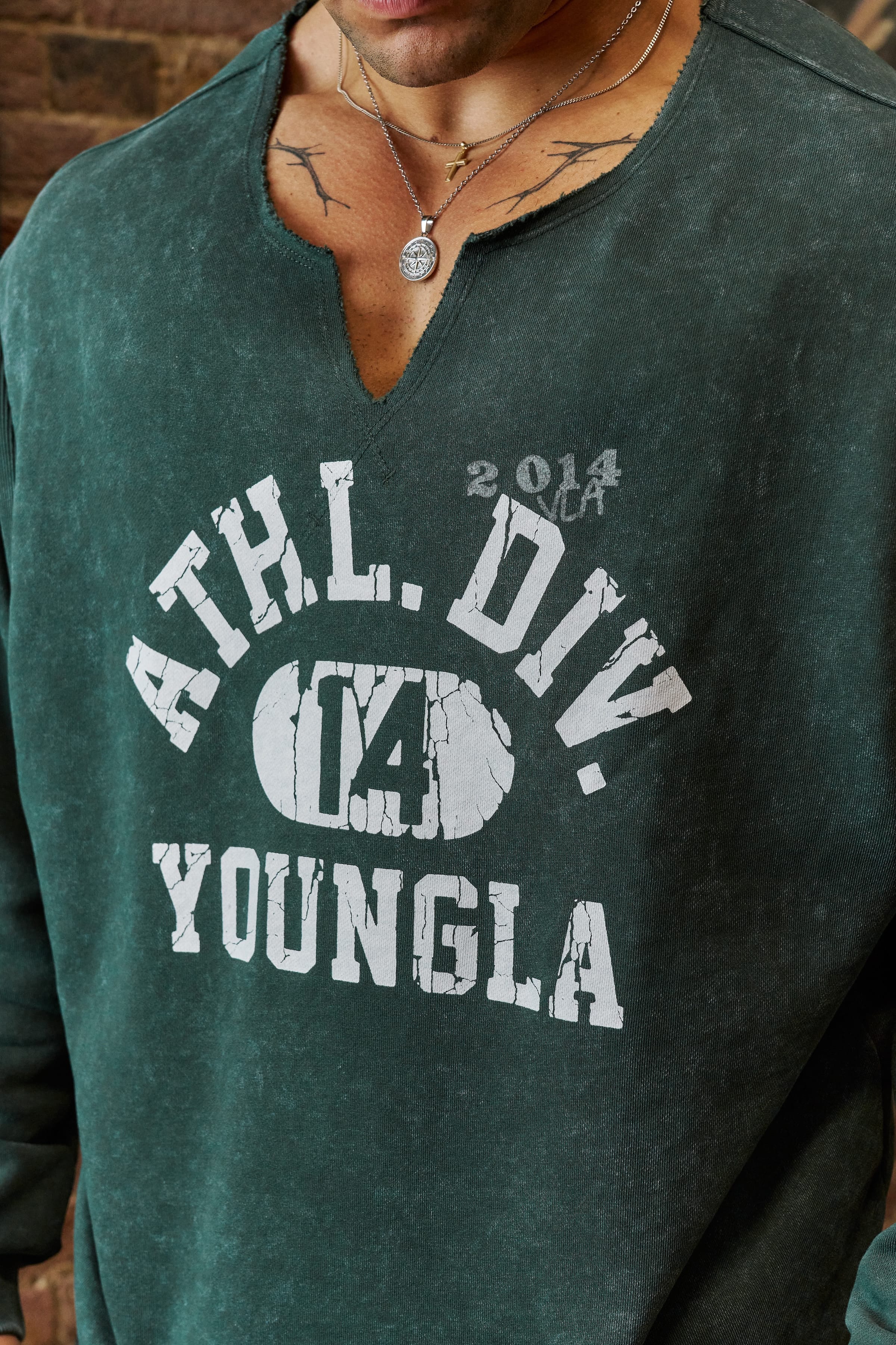 8098 - Golden Era Pump Cover Crewneck - July 28th