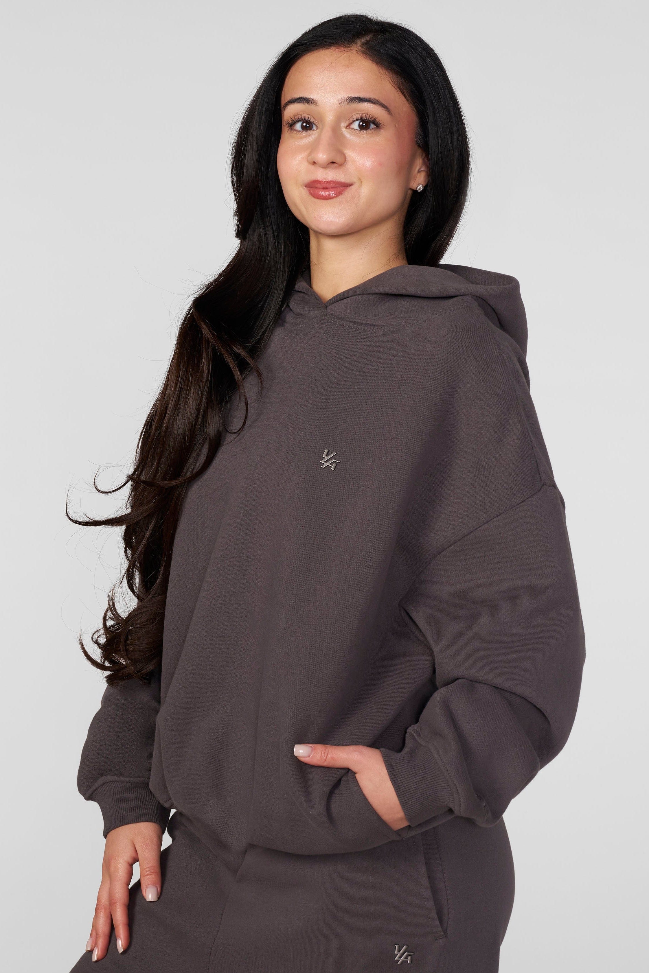 ヨガ・ピラティス aloCroppedin the AirShort Sleeve Hoodie ヨガ・ピラティス aloCroppedin the AirShort Sleeve Hoodie Short