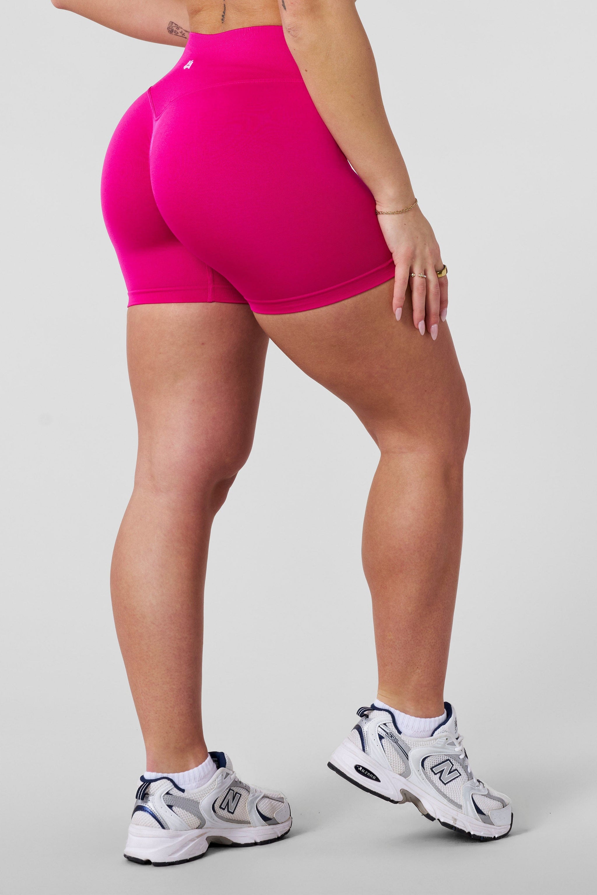 W128 Legacy Seamless Shorts Spring 25’