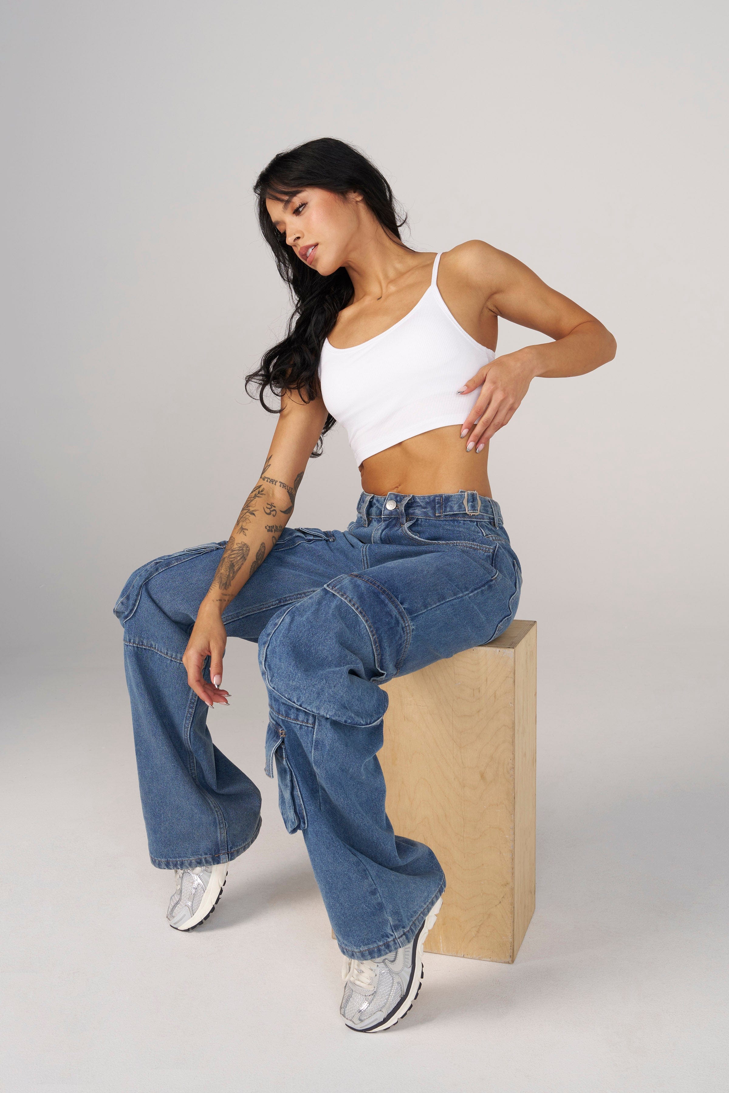 W242 Straight Leg Cargo jeans