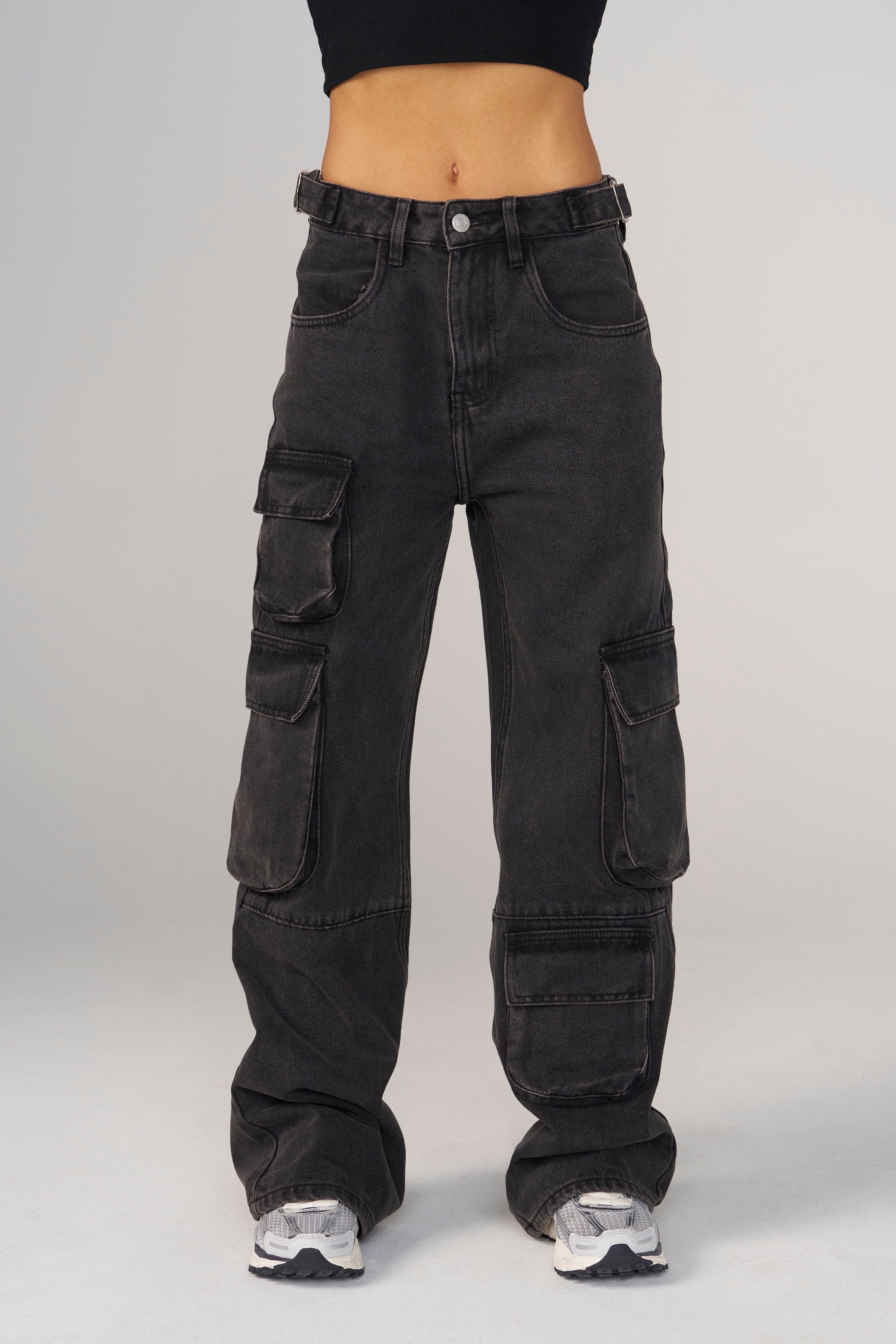 W242 Straight Leg Cargo jeans