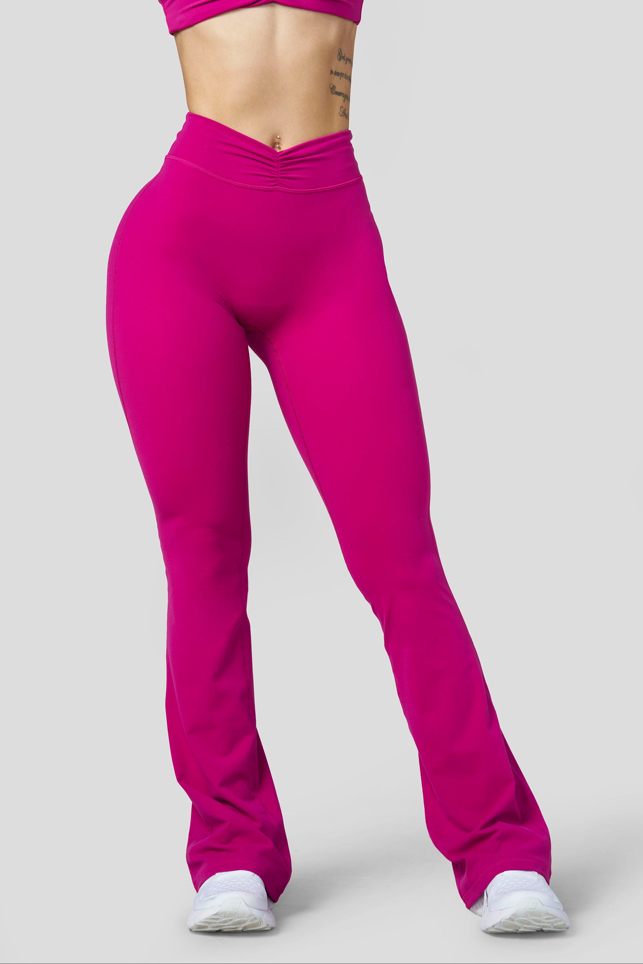 W2229 Buttersoft Scrunch Band Flare Leggings (reg)