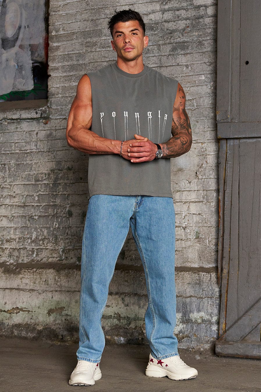 3043 - Blackletter Tanks