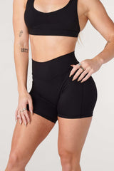 W112 Effortless biker shorts