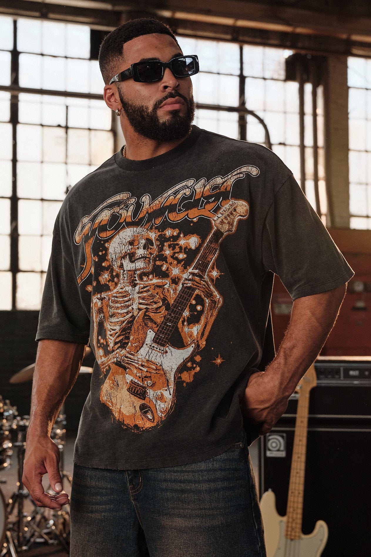 4032 - Vintage World Tour Tees - July 15th