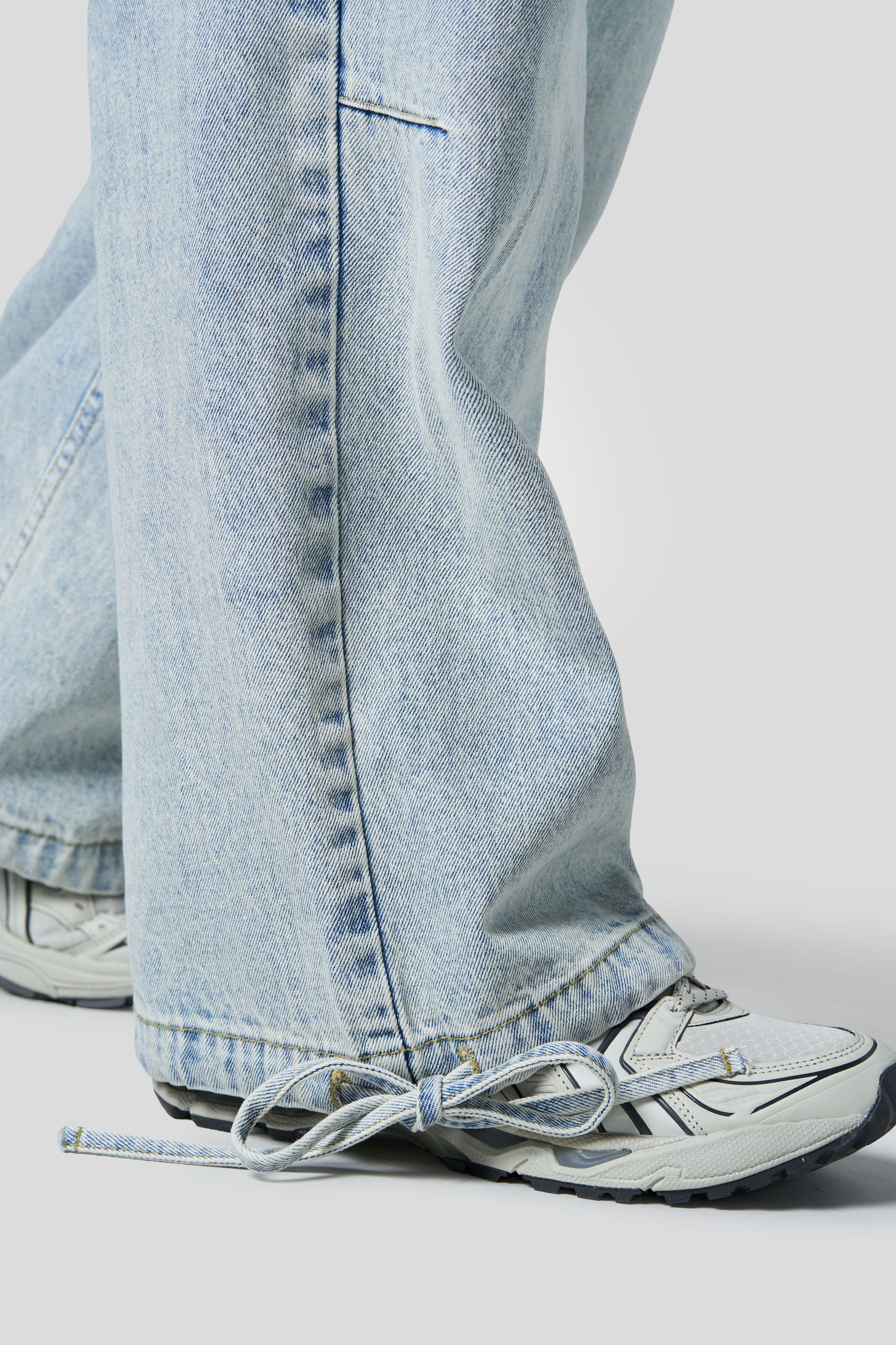 W2298 Boyfriend Jeans - July 30th