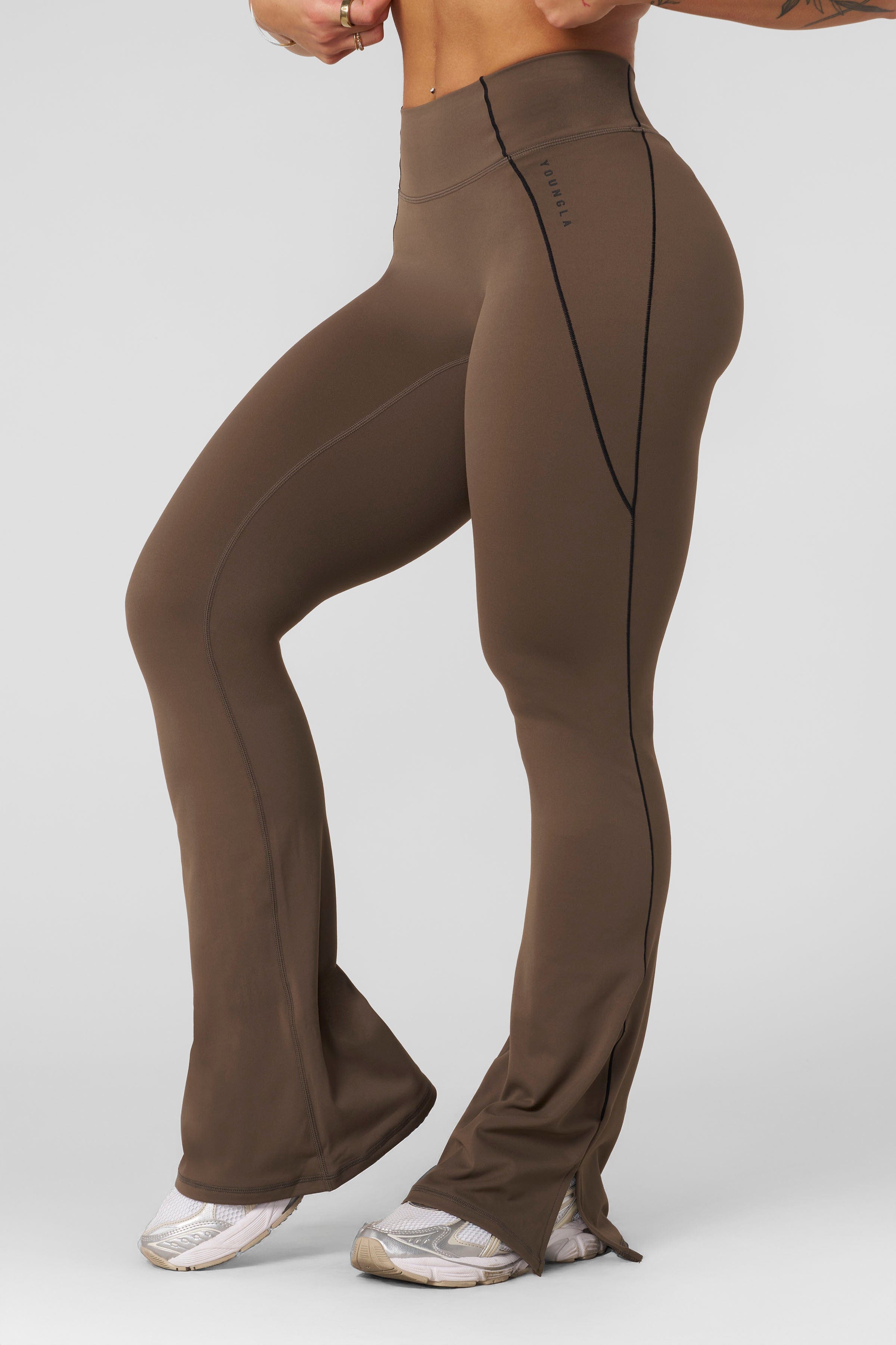 W285 - Elevate flare leggings