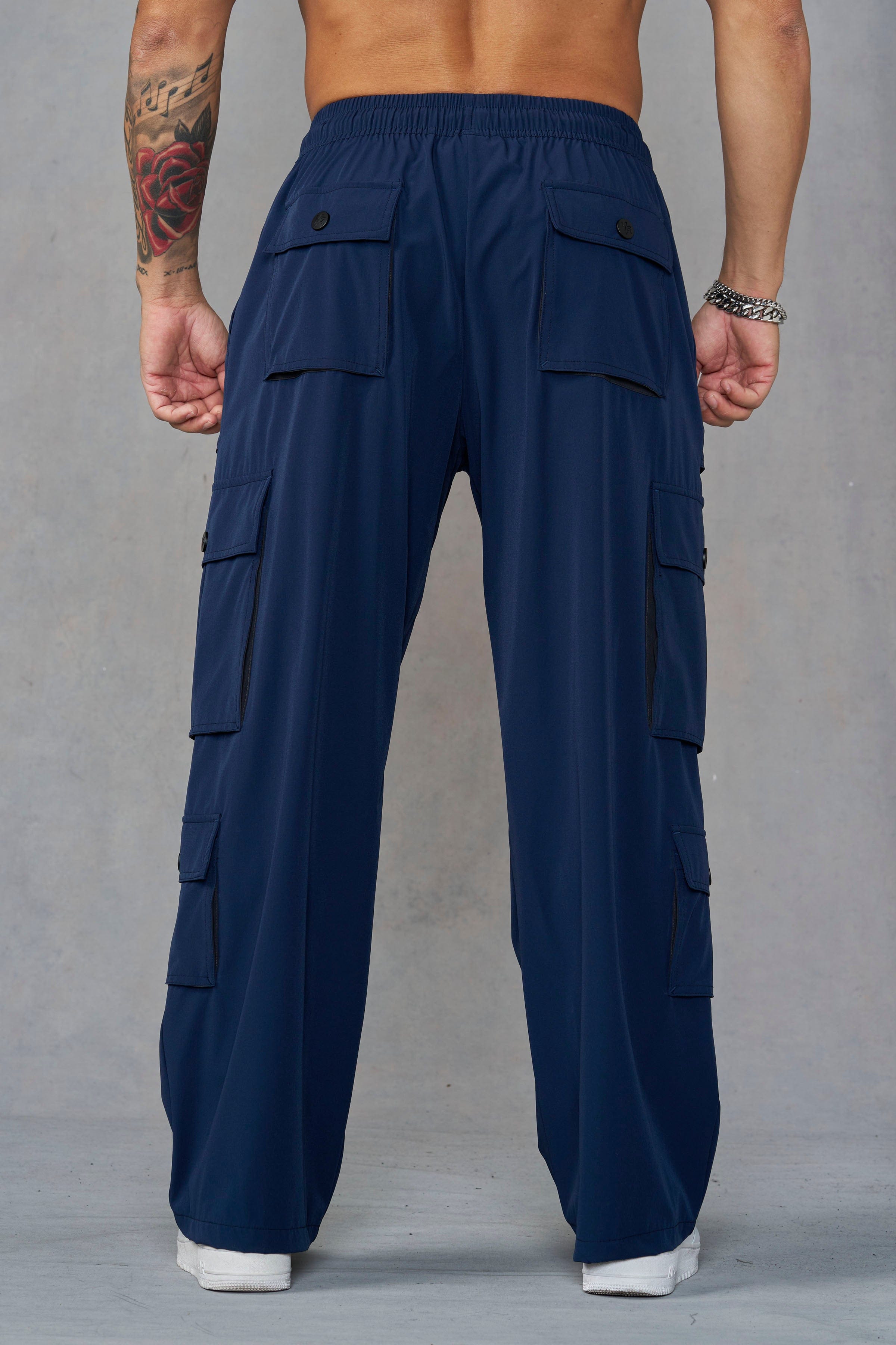 2023 - Baggy Gym Cargos - BF - NOV 25th