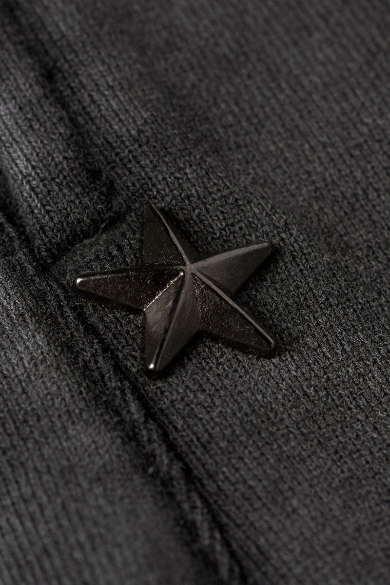 2058 - Superstar Sweats - Superstar Sweats in heavyweight 460 GSM terry cotton with a structured, no-cuff fit. Garment-washed with star patches for a vintage-meets-streetwear look.