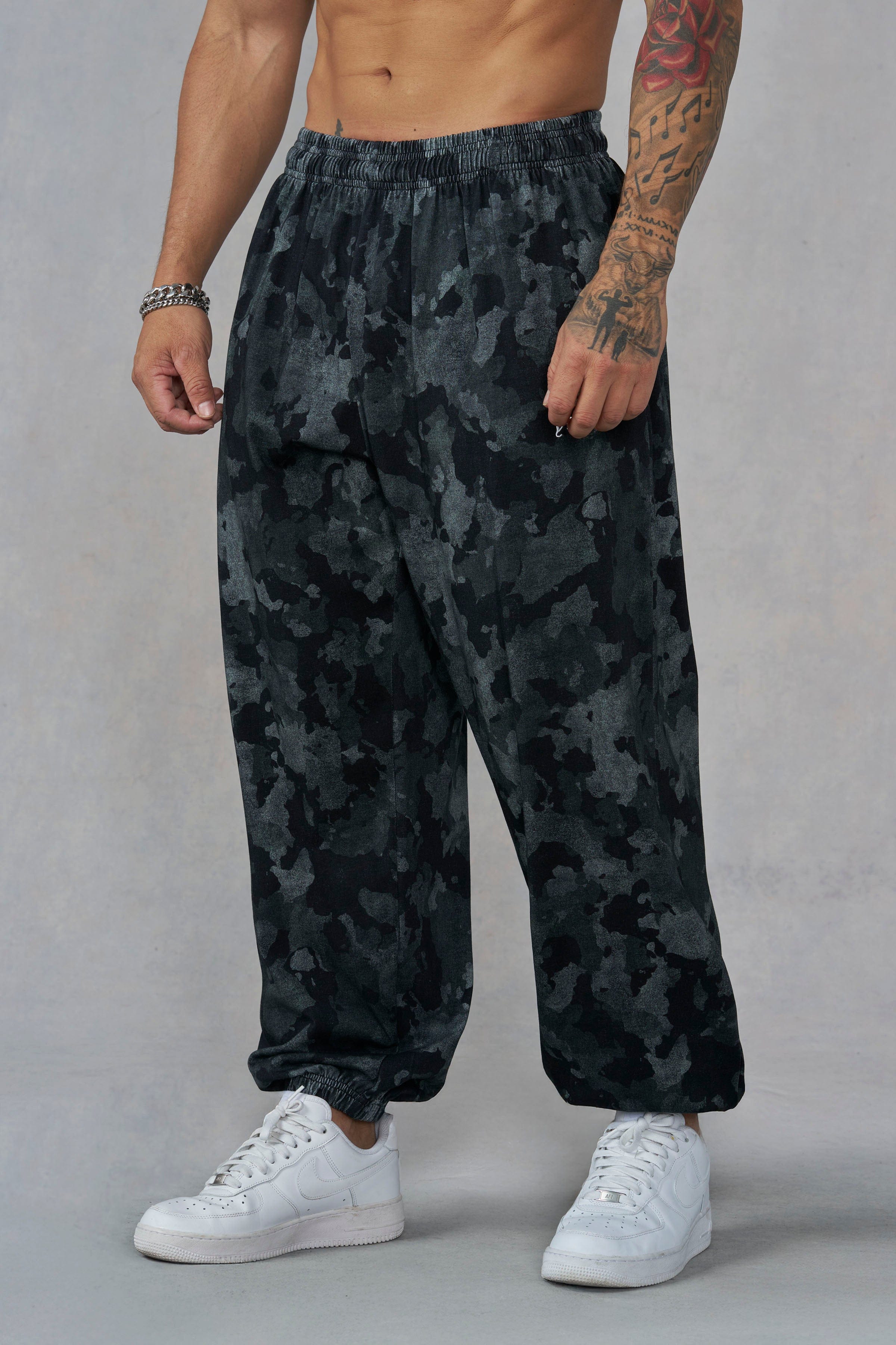 camo jogging stroller YoungLA Men's 2155 Camo Pump Cover Joggers Desert Tan Tree Camo, Small