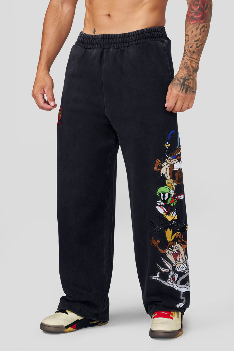 2183 - Looney Tunes Squad Sweats - July 7th