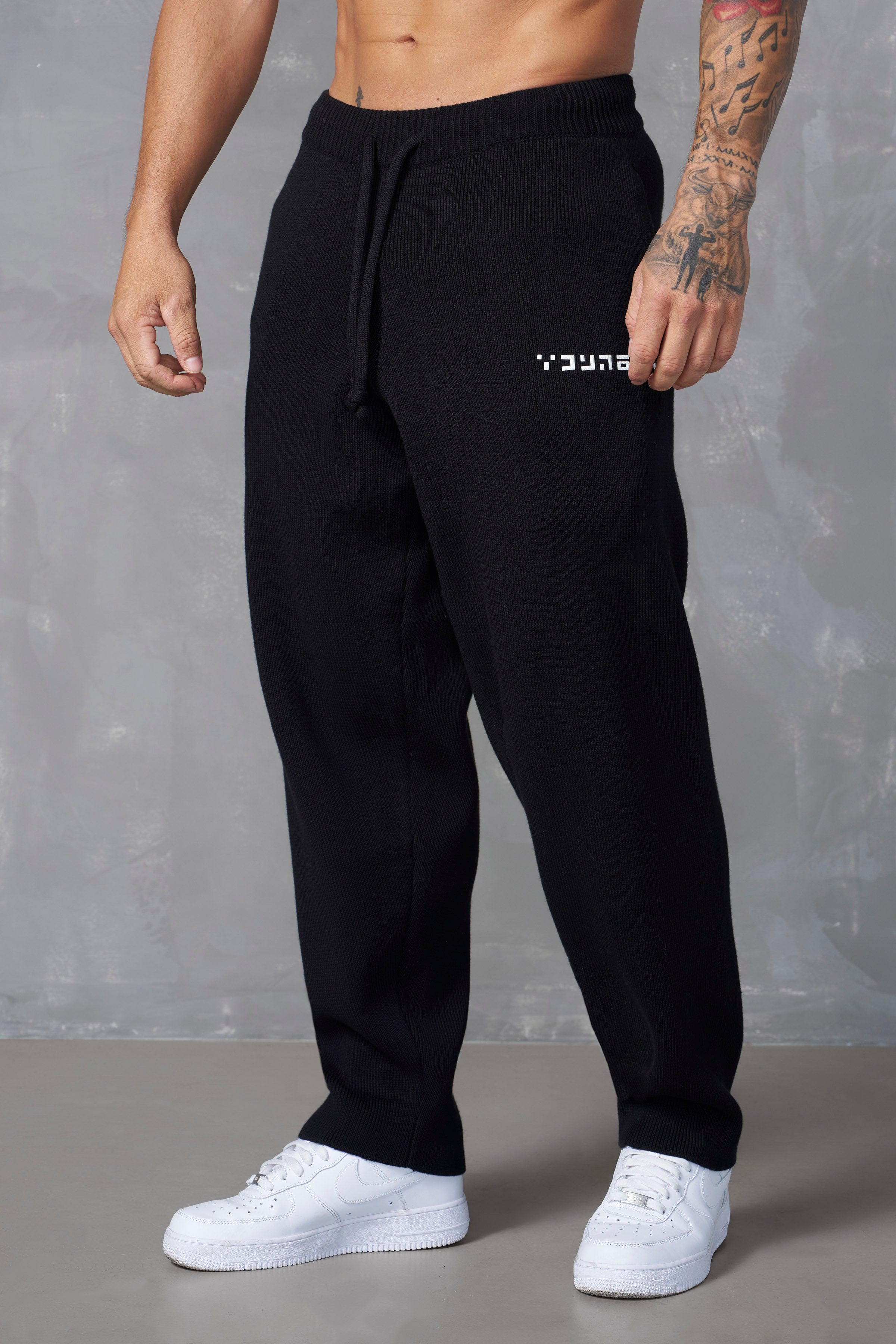 255 - Knitted Joggers – YoungLA