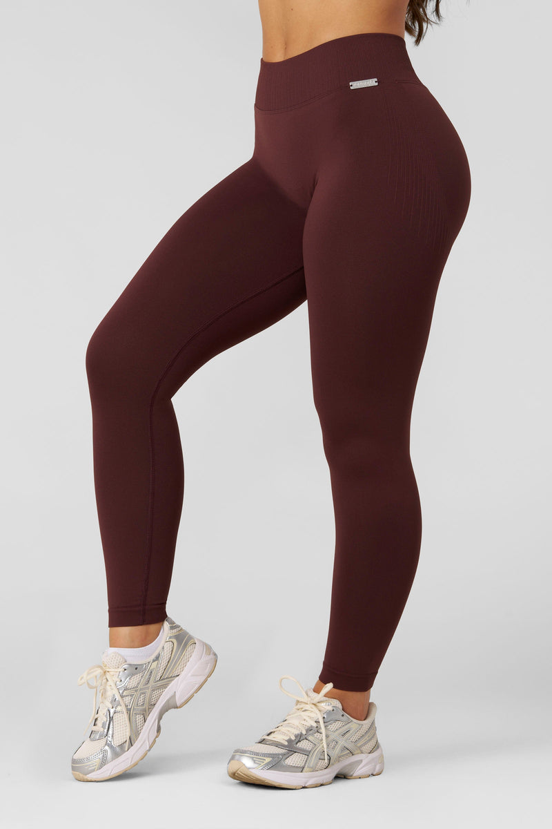 W286 Sculpt Seamless Leggings in buttery-soft, breathable fabric with contouring panels for a sculpted, comfortable fit in Burgundy color
