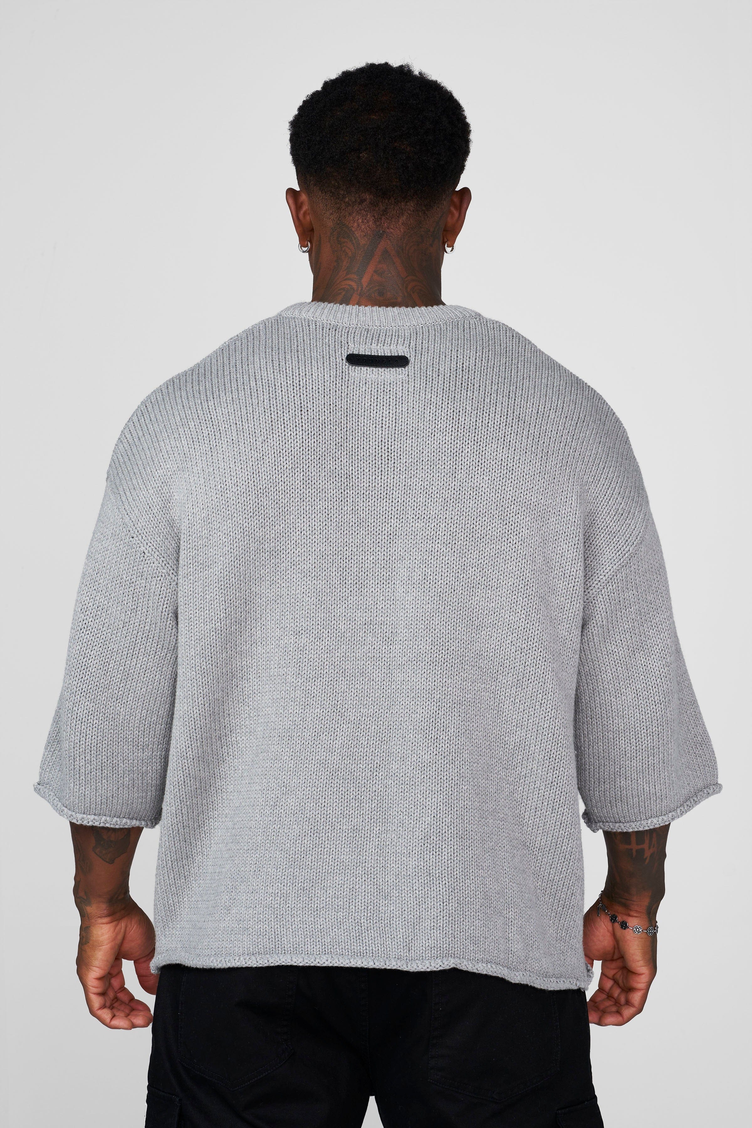 4037 - Oversized Knitted Sweaters - DEC 12th