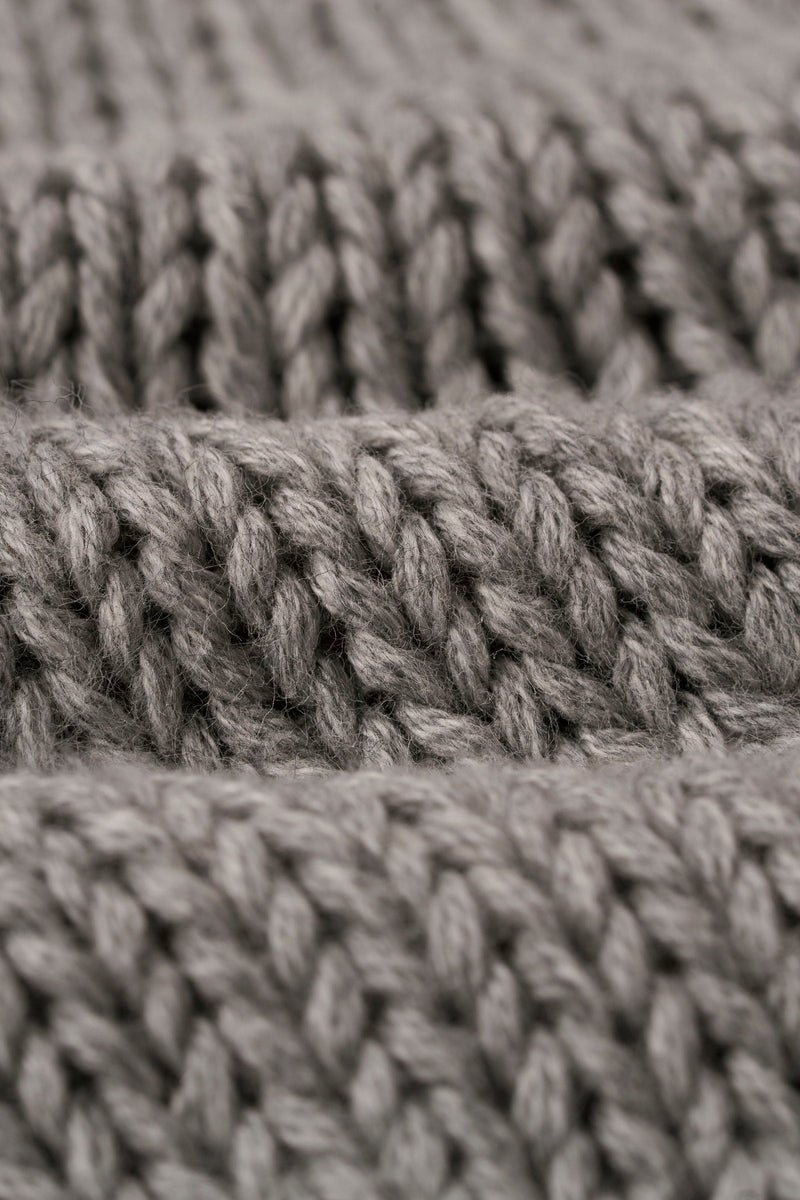 4037 - Oversized Knitted Sweaters