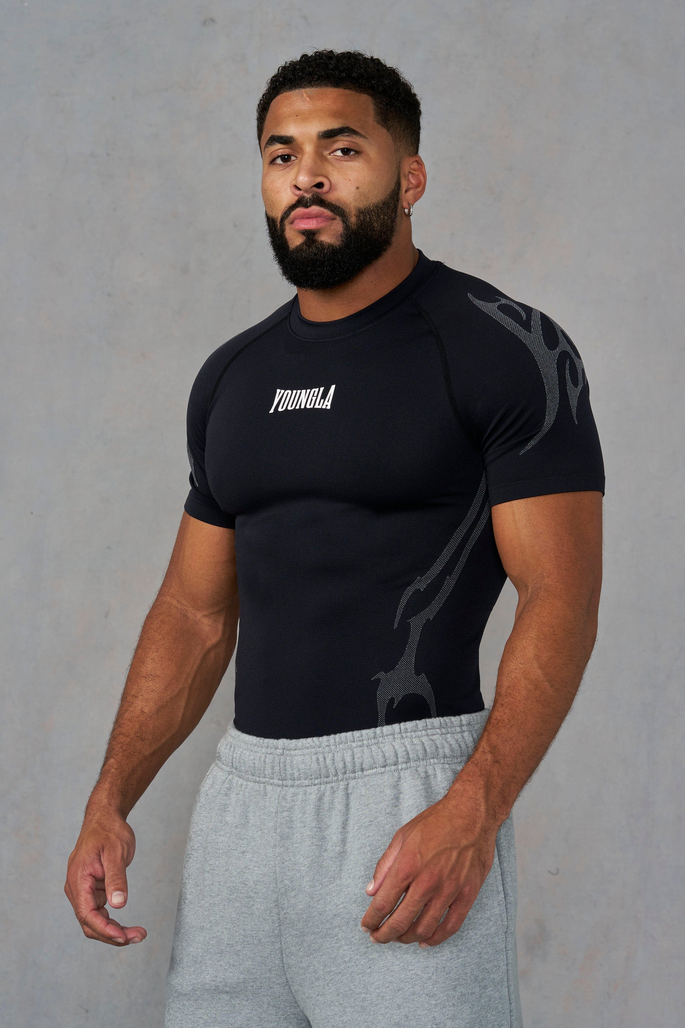 ヤングエルエー  GOTHIC COMPRESSION Tシャツ 4067 - Gothic Compression Tees