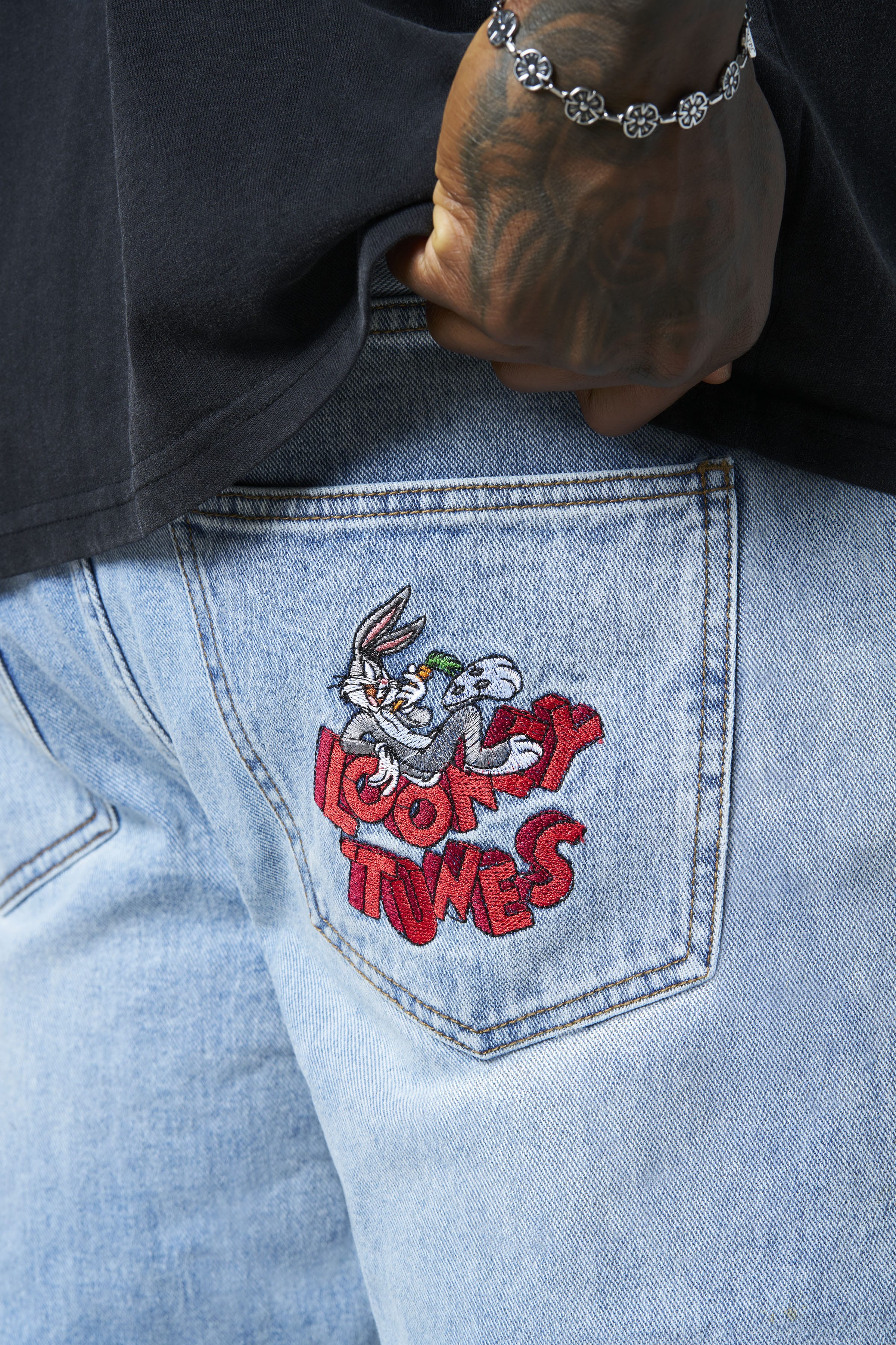 6035 - Looney Tunes Denim Jeans