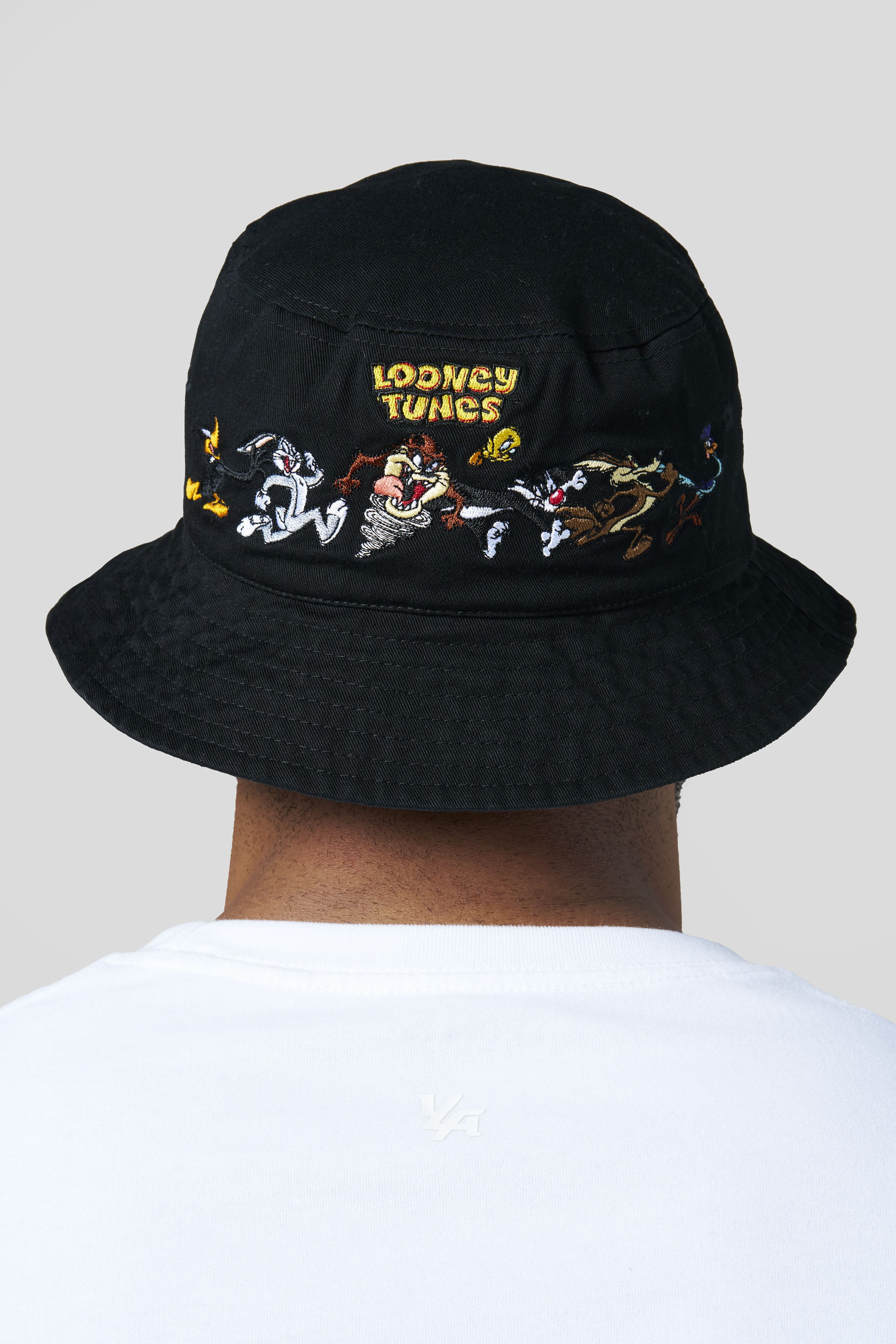 9093 - Looney Tunes Bucket Hat - July 7th
