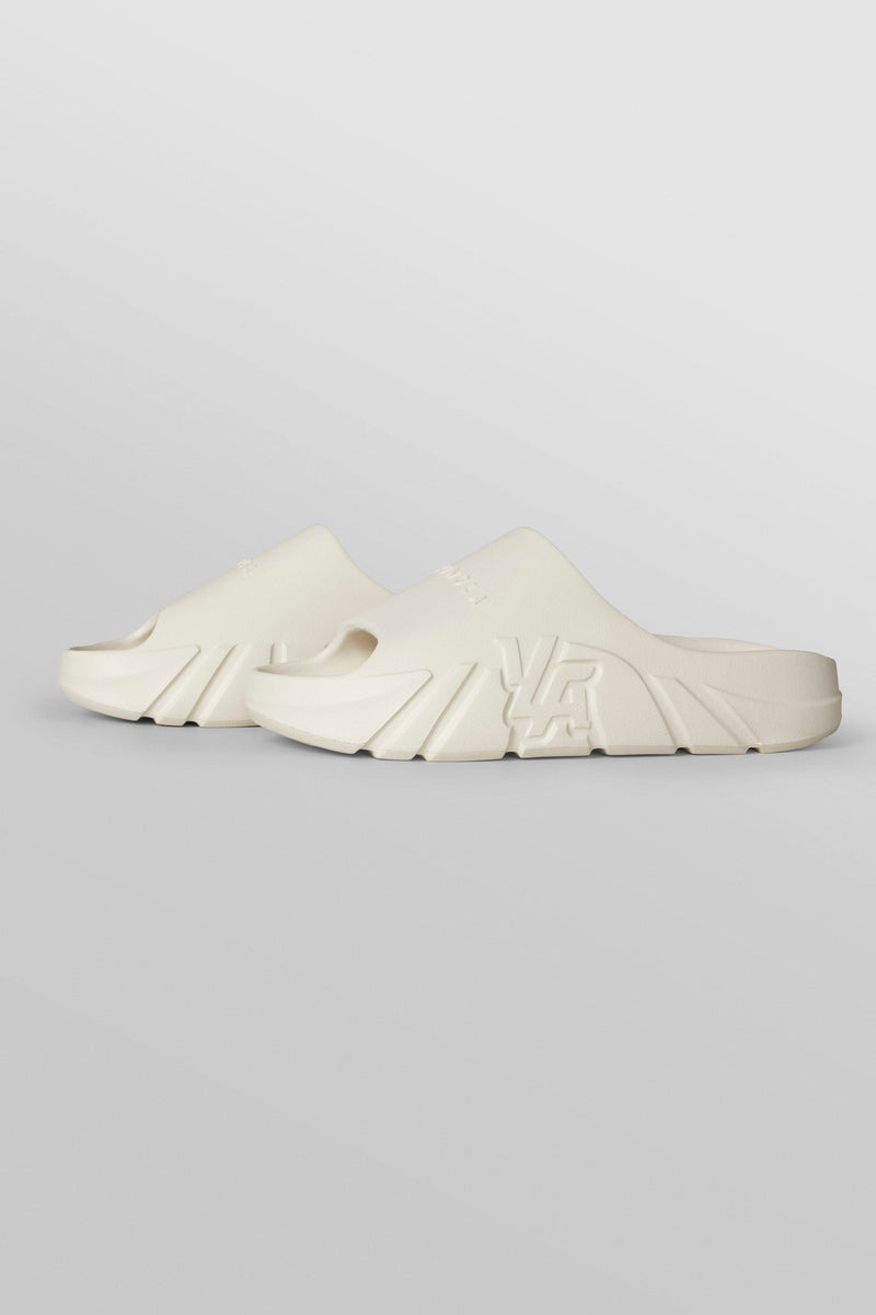 960 - Cloud 9 Slides