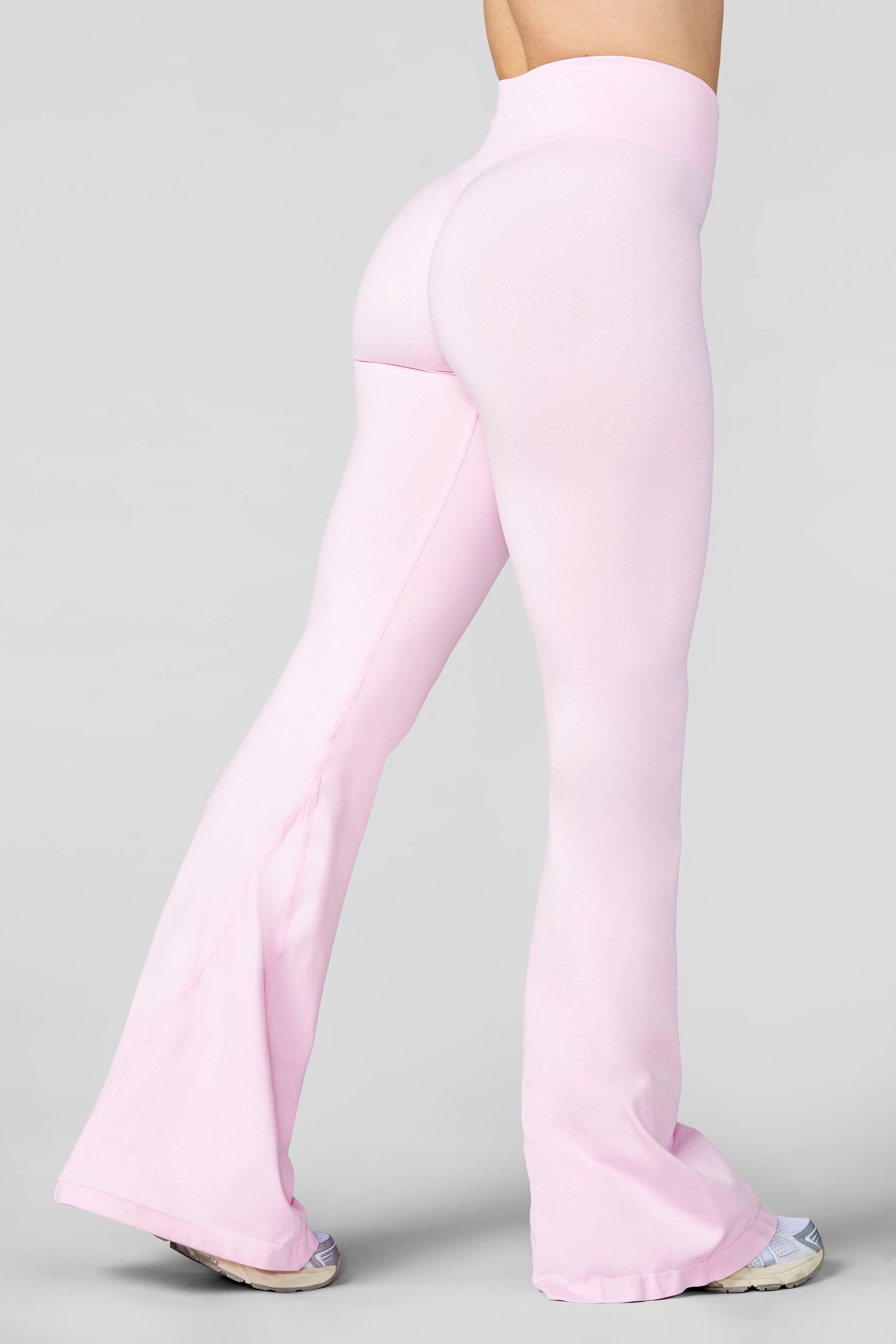 W2206 - Curve Seamless Flare Leggings (Reg) from YoungLA - $58