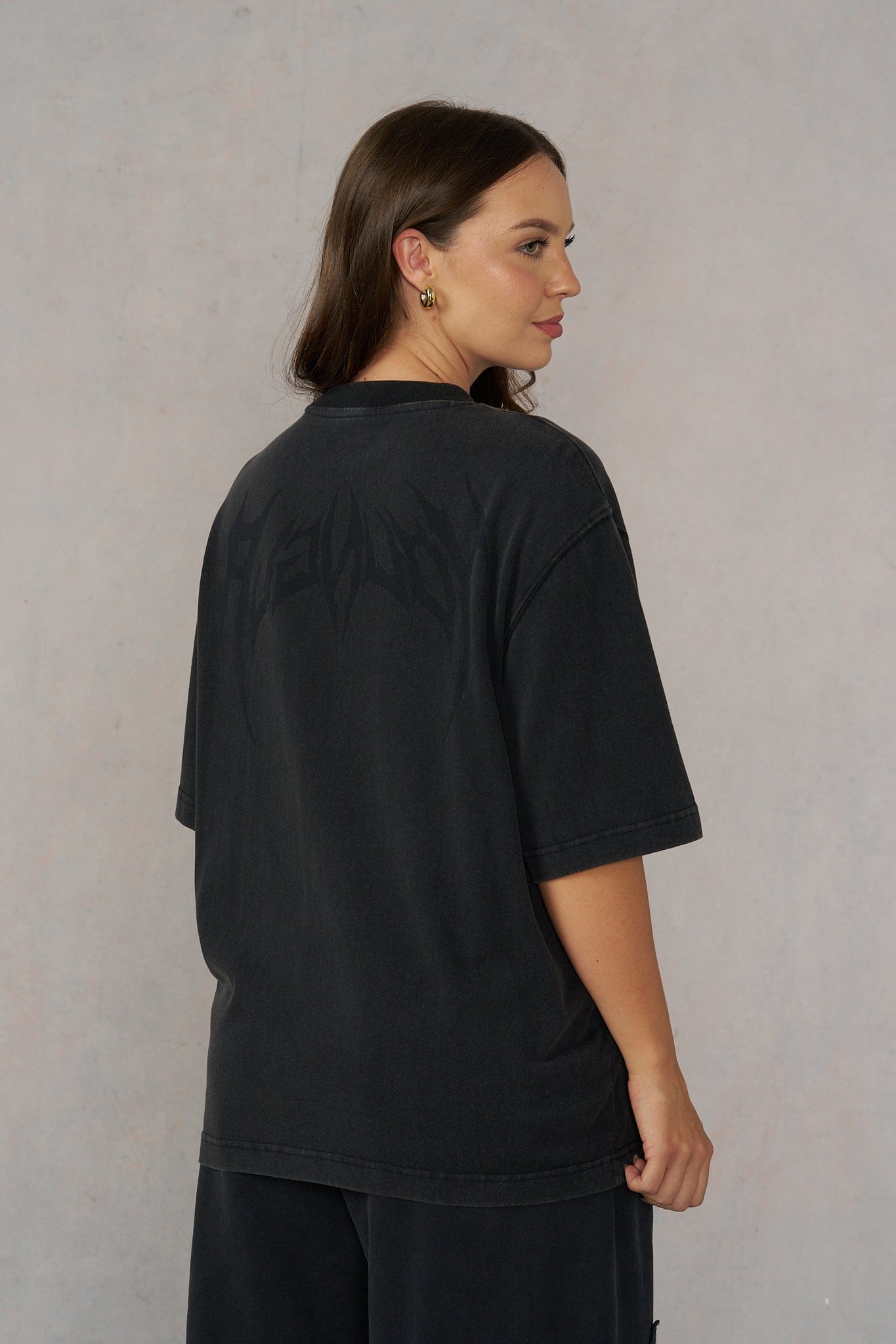 W4103 Batman Lived-in Tee -FH-BF-NOV 25TH