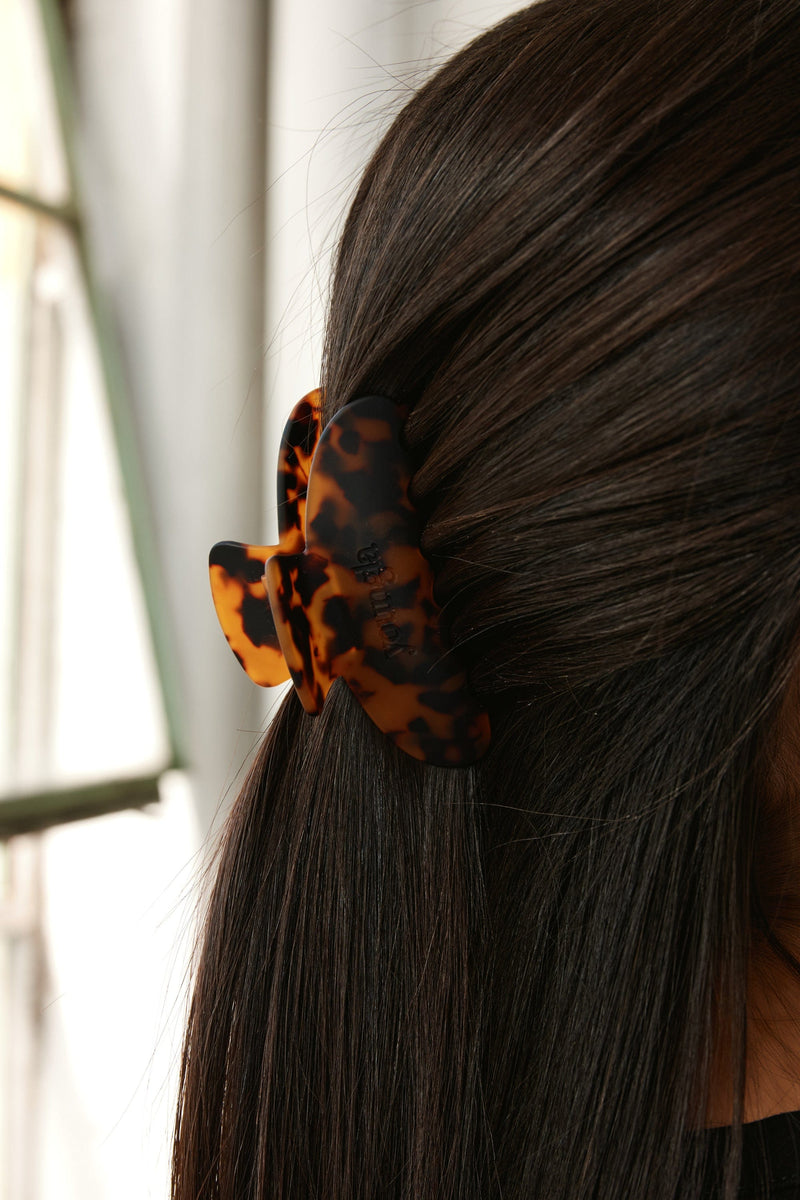 W6057 - YLA Claw Clip