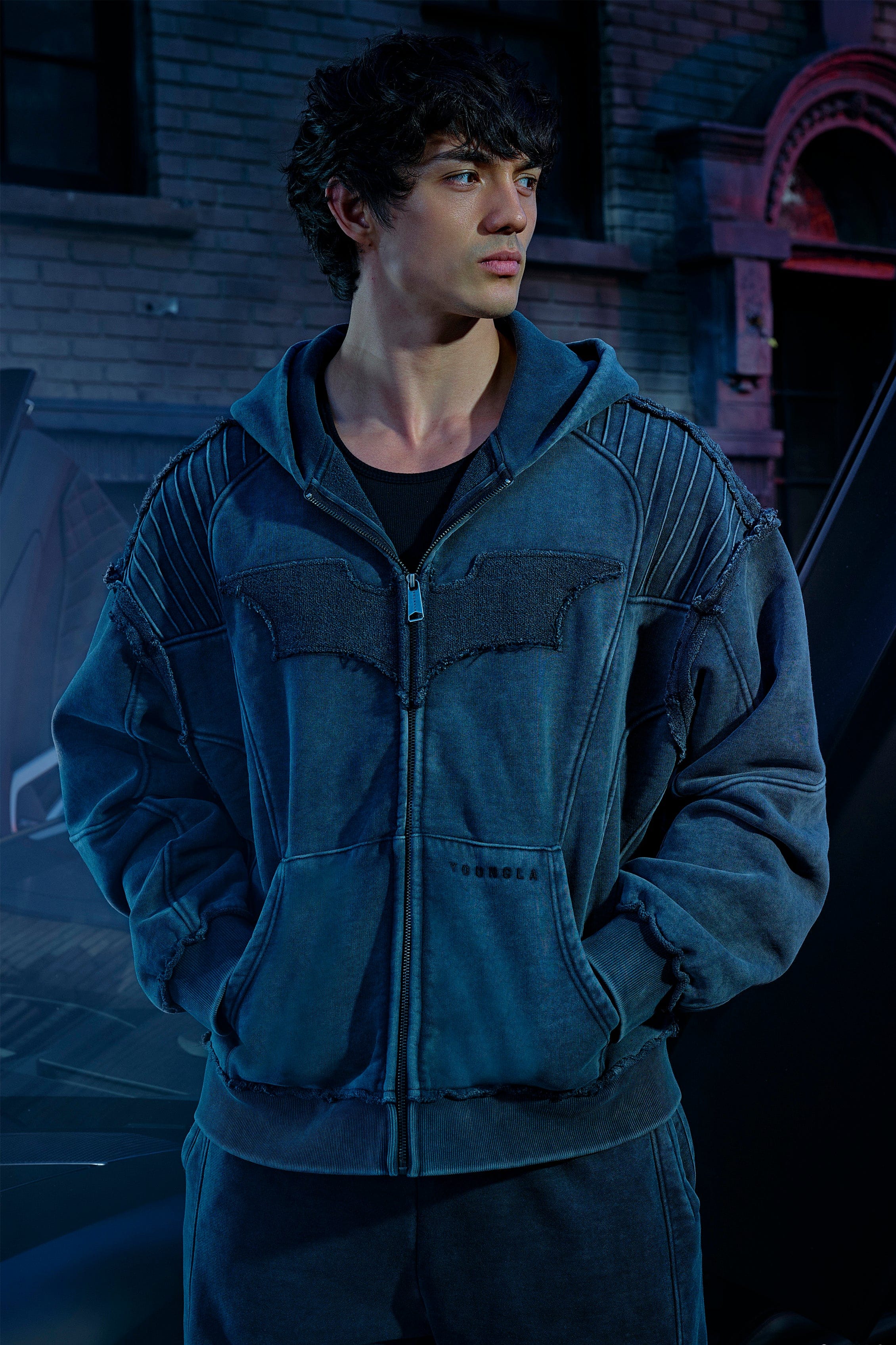 フライトＵＰ 5209 - Batman Armored Zip-Ups