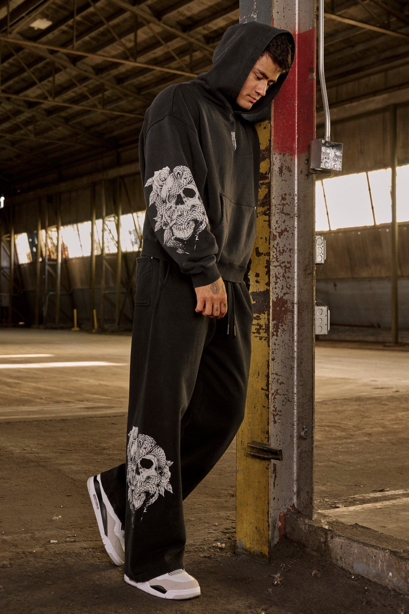 2117 - The Dawn Collection - Sweats 2117 - The Dawn Collection - Sweats