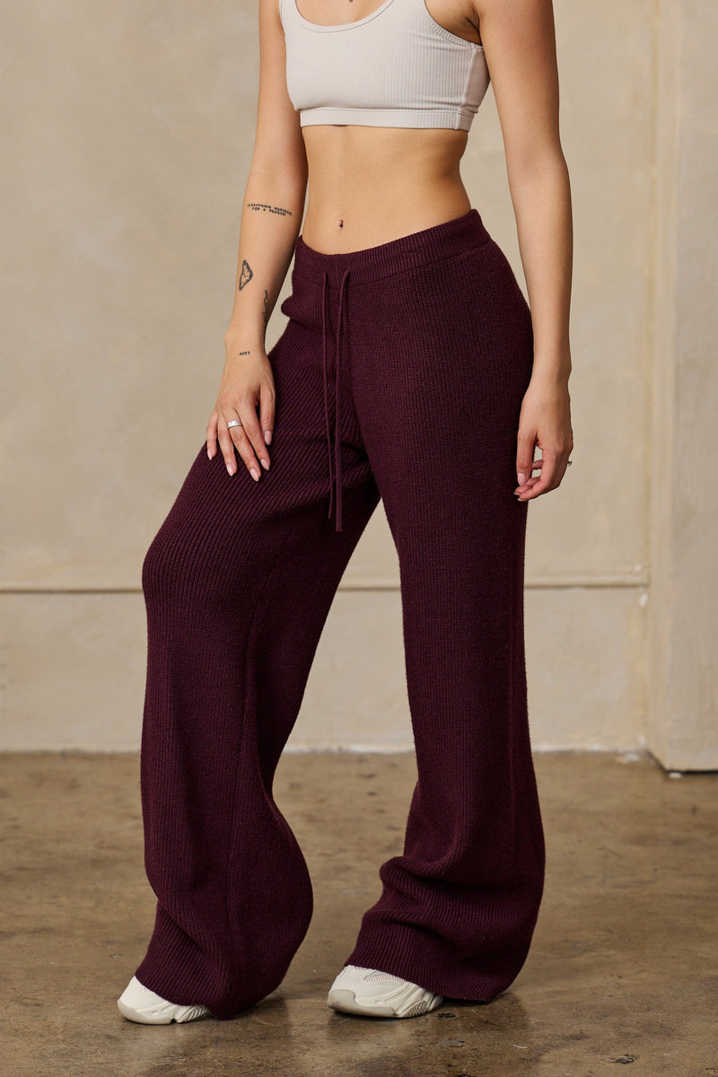 W2208 Smitten Sweater Pants