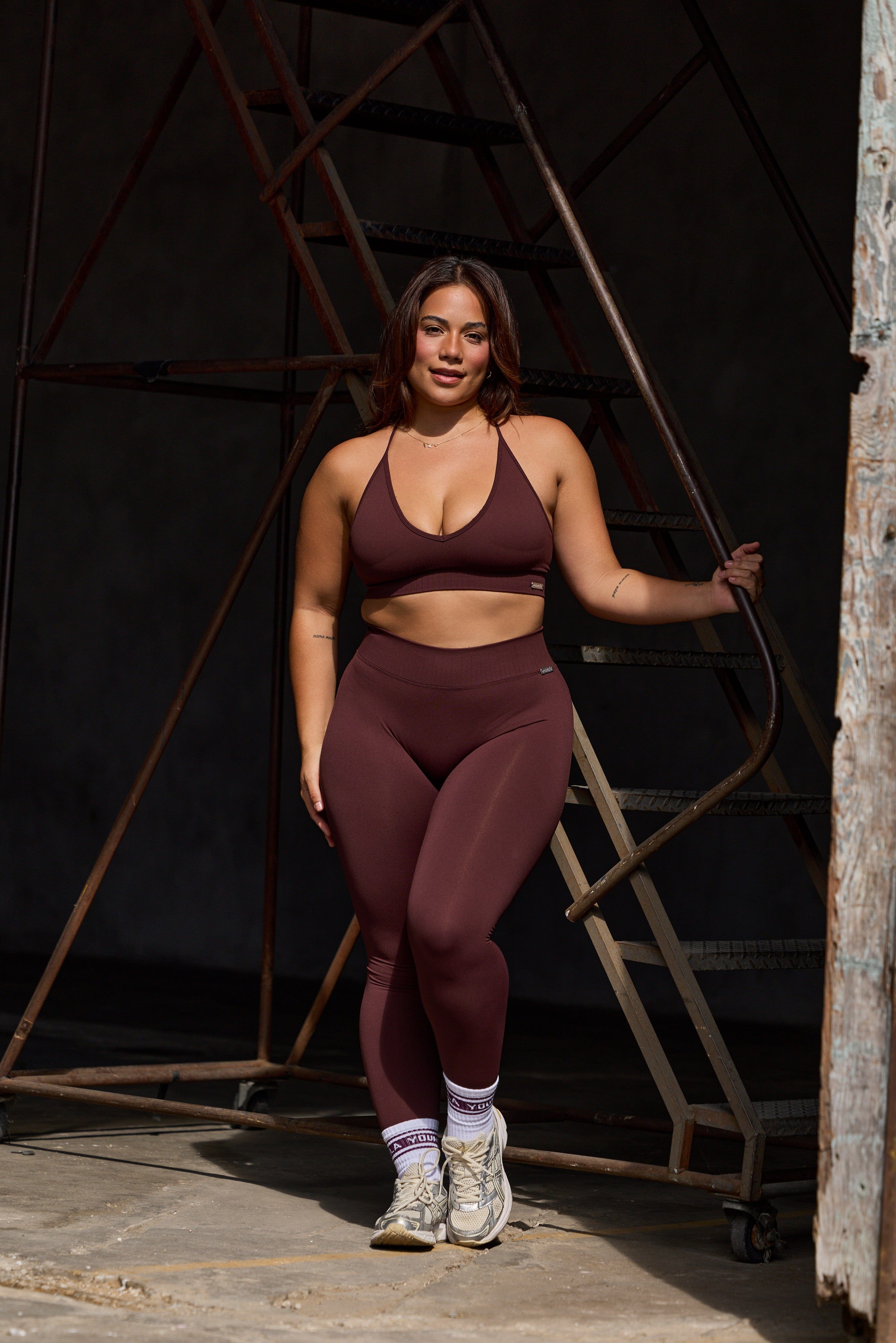 W367 - Sculpt Seamless Plunge Bra - October 21st