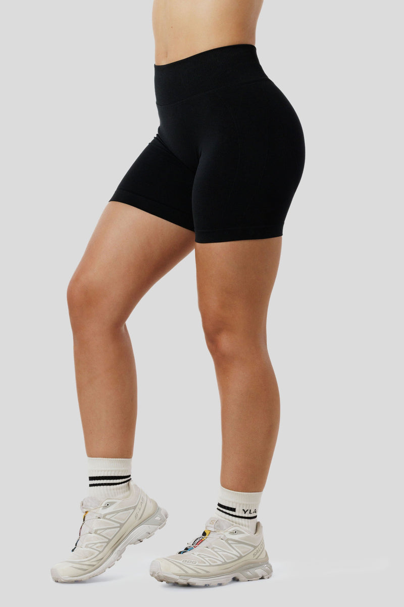 W148 - Curve Hourglass Seamless Short