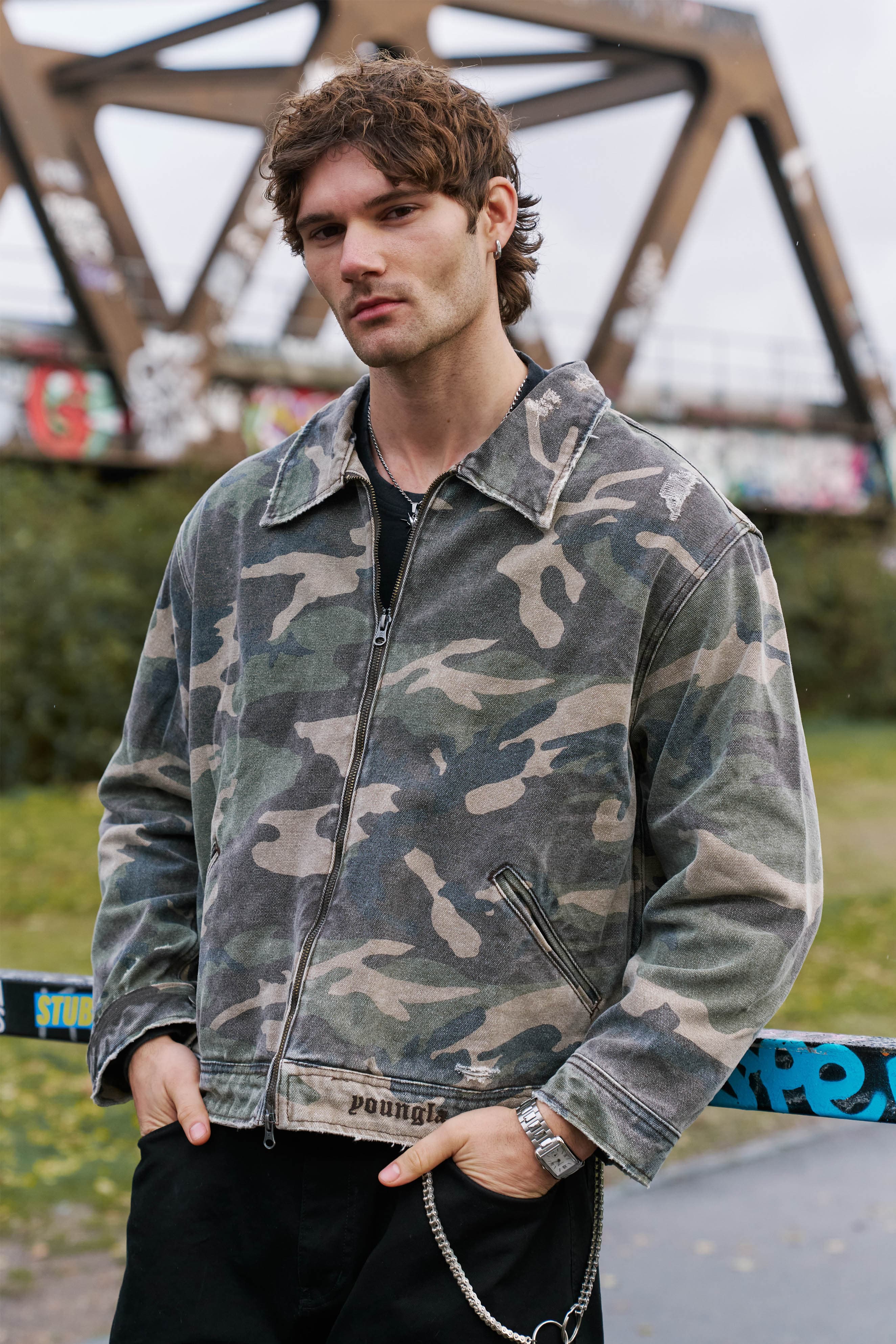 クレッシェントデュオ　ジャンパー　ブルゾン　M クレッシェントデュオ ジャンパー ブルゾン M